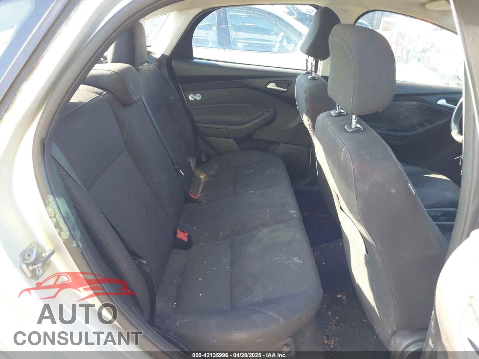 FORD FOCUS 2016 - 1FADP3F28GL389377