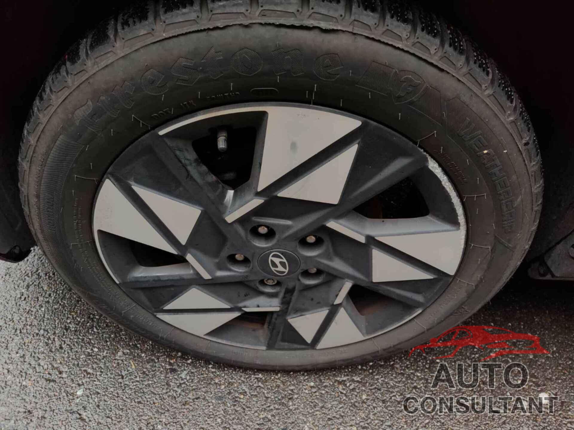 HYUNDAI KONA 2024 - KM8HCCAB3RU047441
