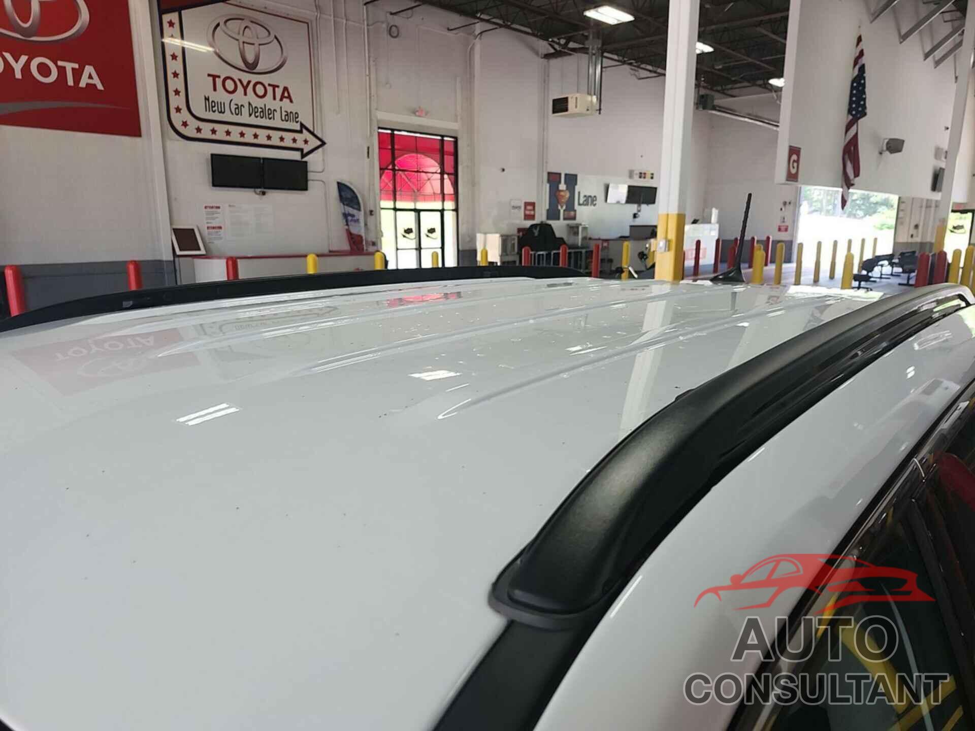 JEEP COMPASS 2022 - 3C4NJDBB9NT205917