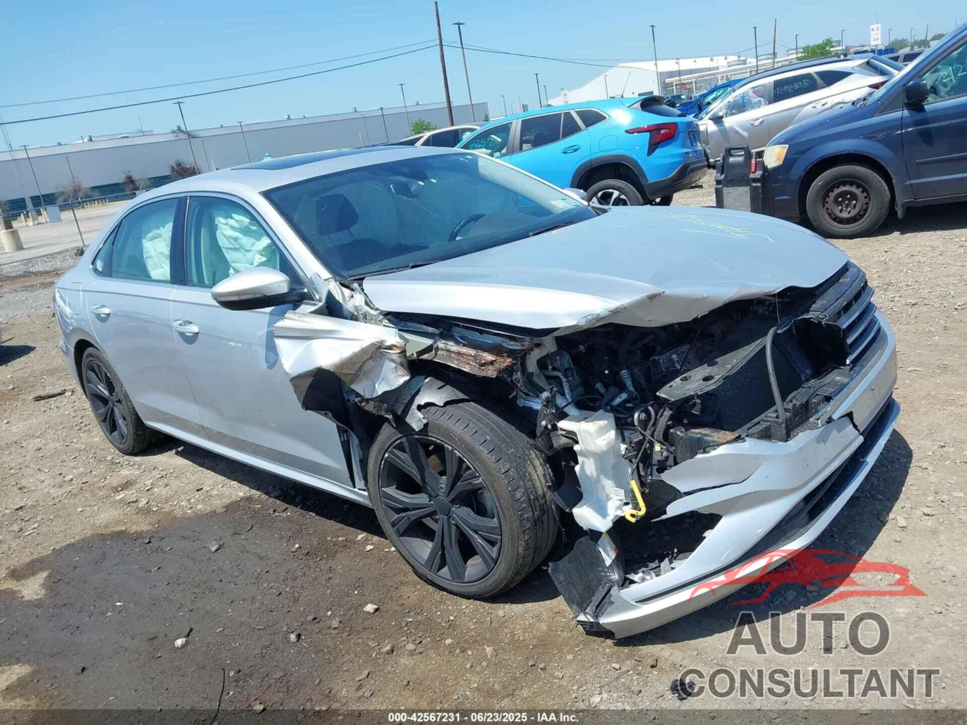 VOLKSWAGEN PASSAT 2021 - 1VWSA7A39MC000040