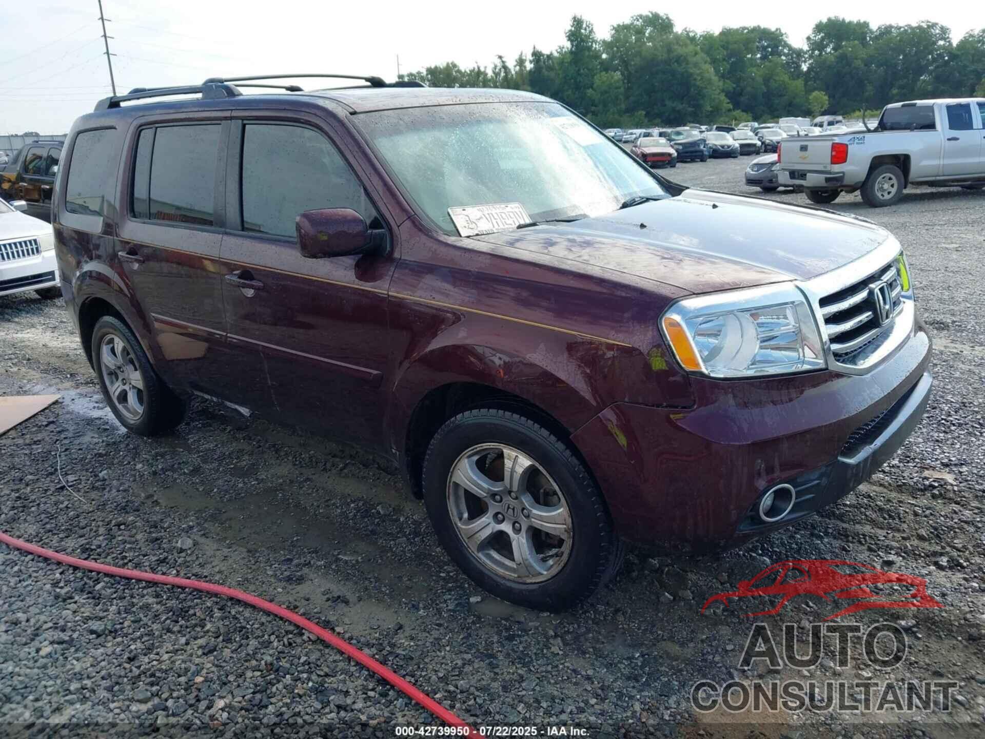 HONDA PILOT 2013 - 5FNYF4H52DB028592
