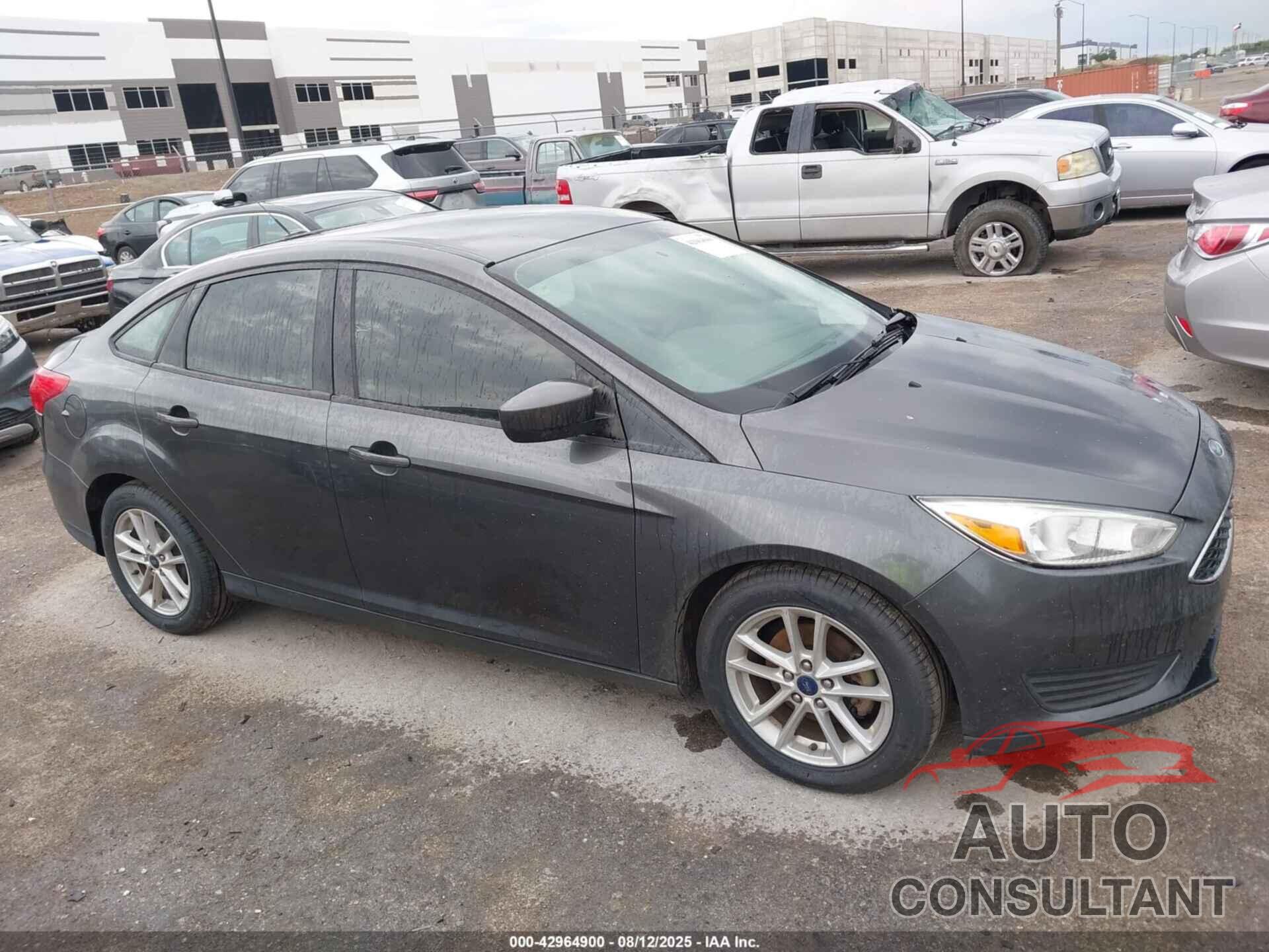 FORD FOCUS 2018 - 1FADP3F29JL250625