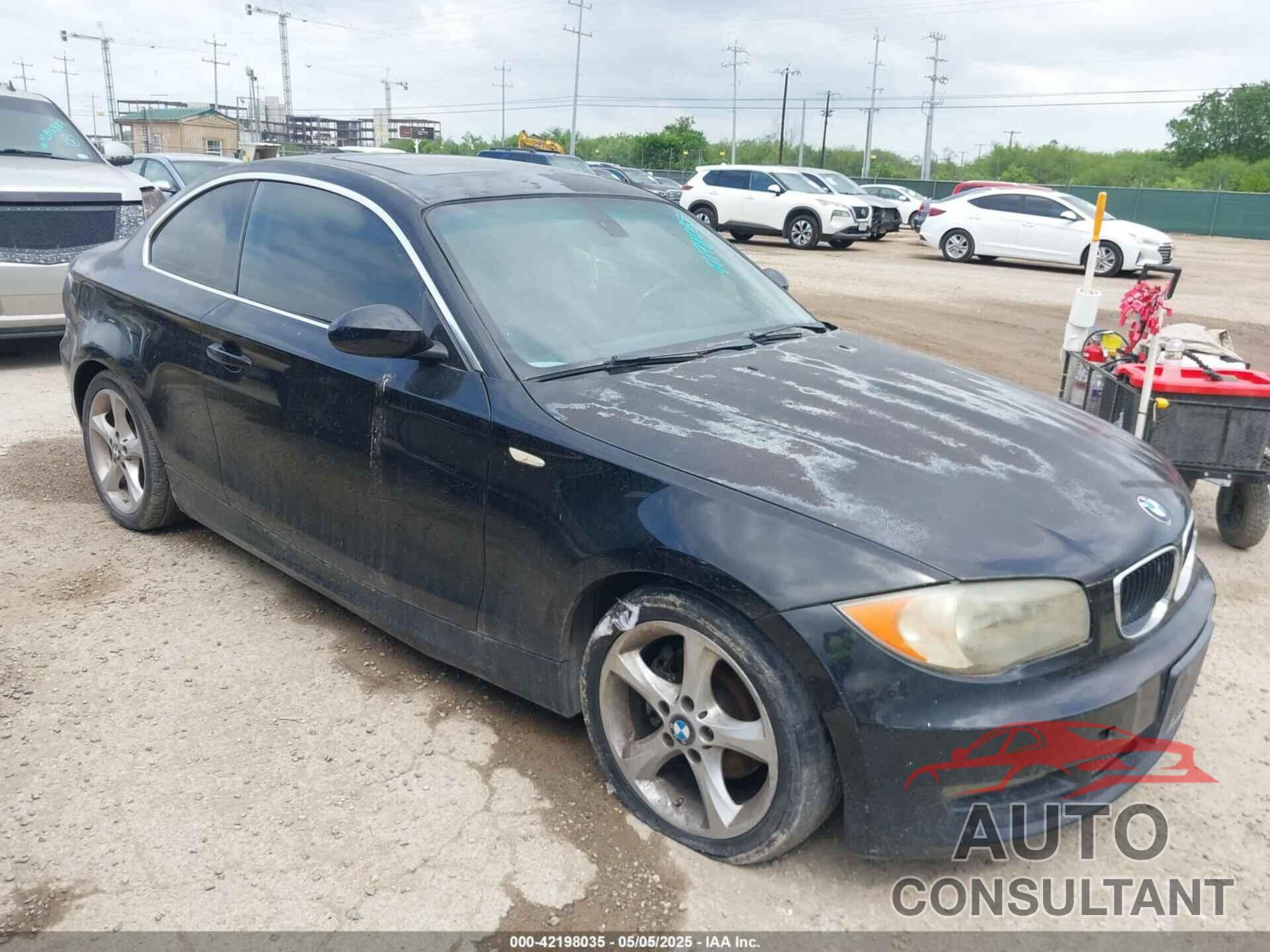 BMW 128I 2009 - WBAUP73579VK75780