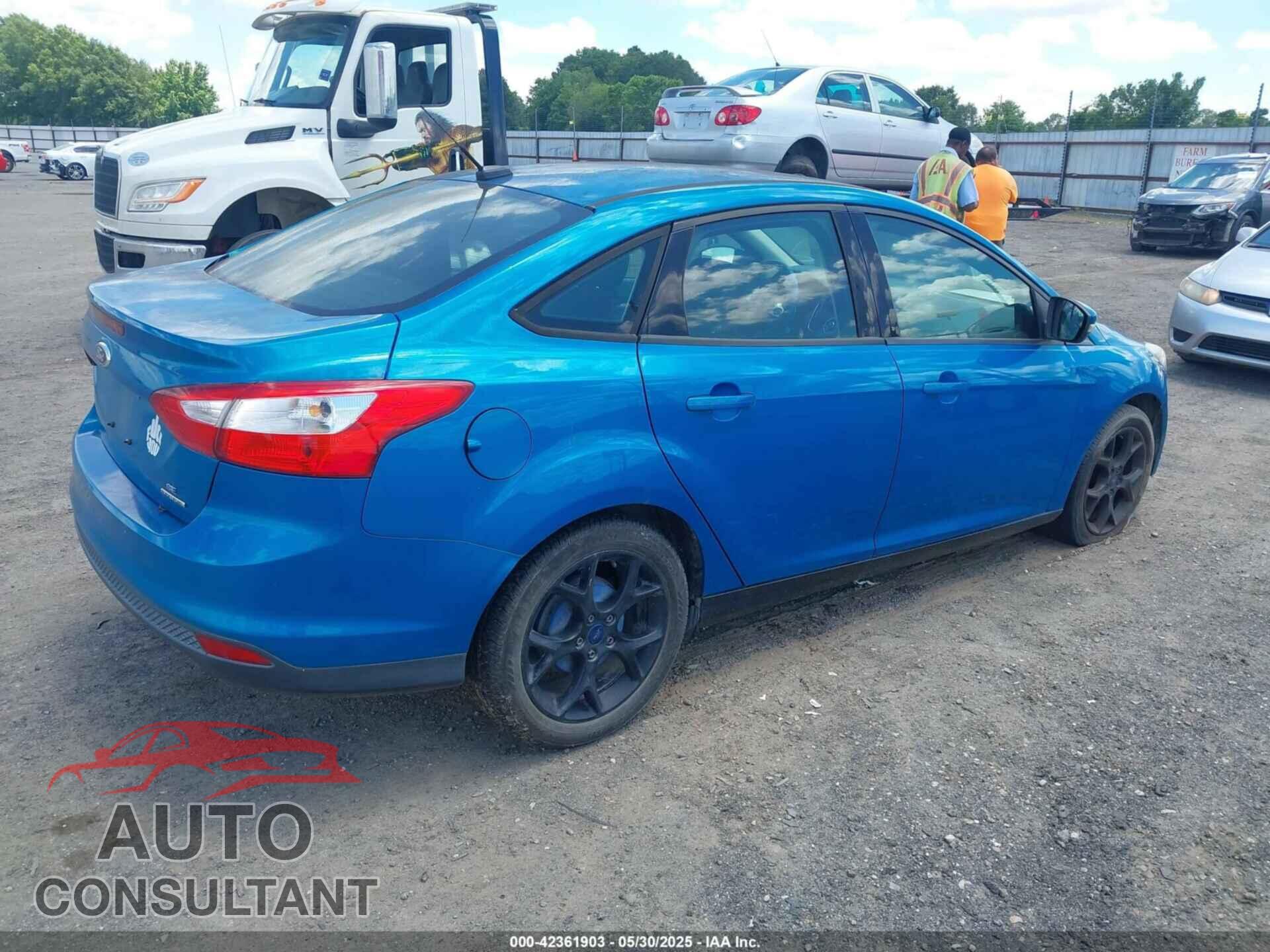 FORD FOCUS 2013 - 1FADP3F29DL300041