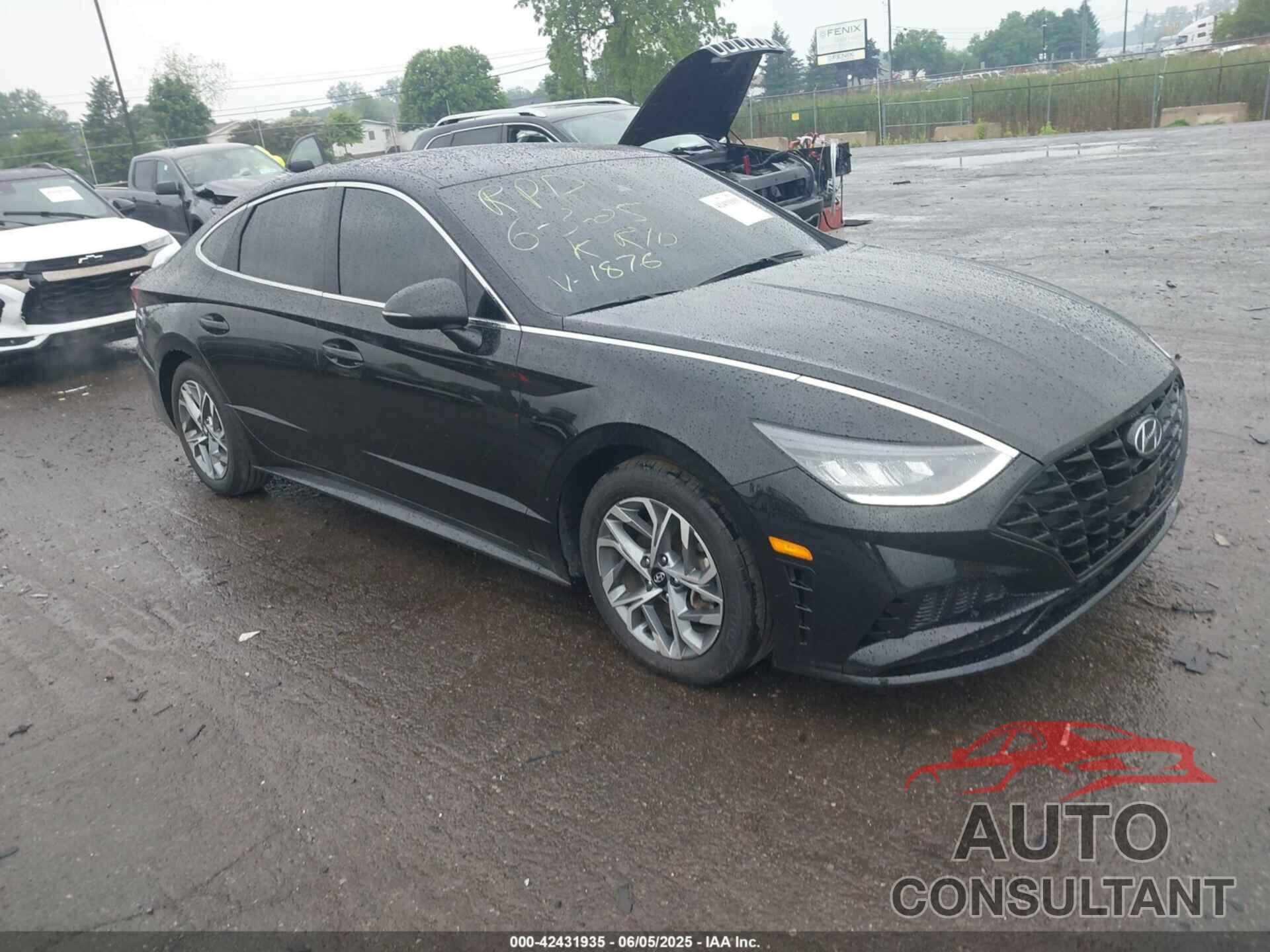 HYUNDAI SONATA 2023 - KMHL64JA5PA261876