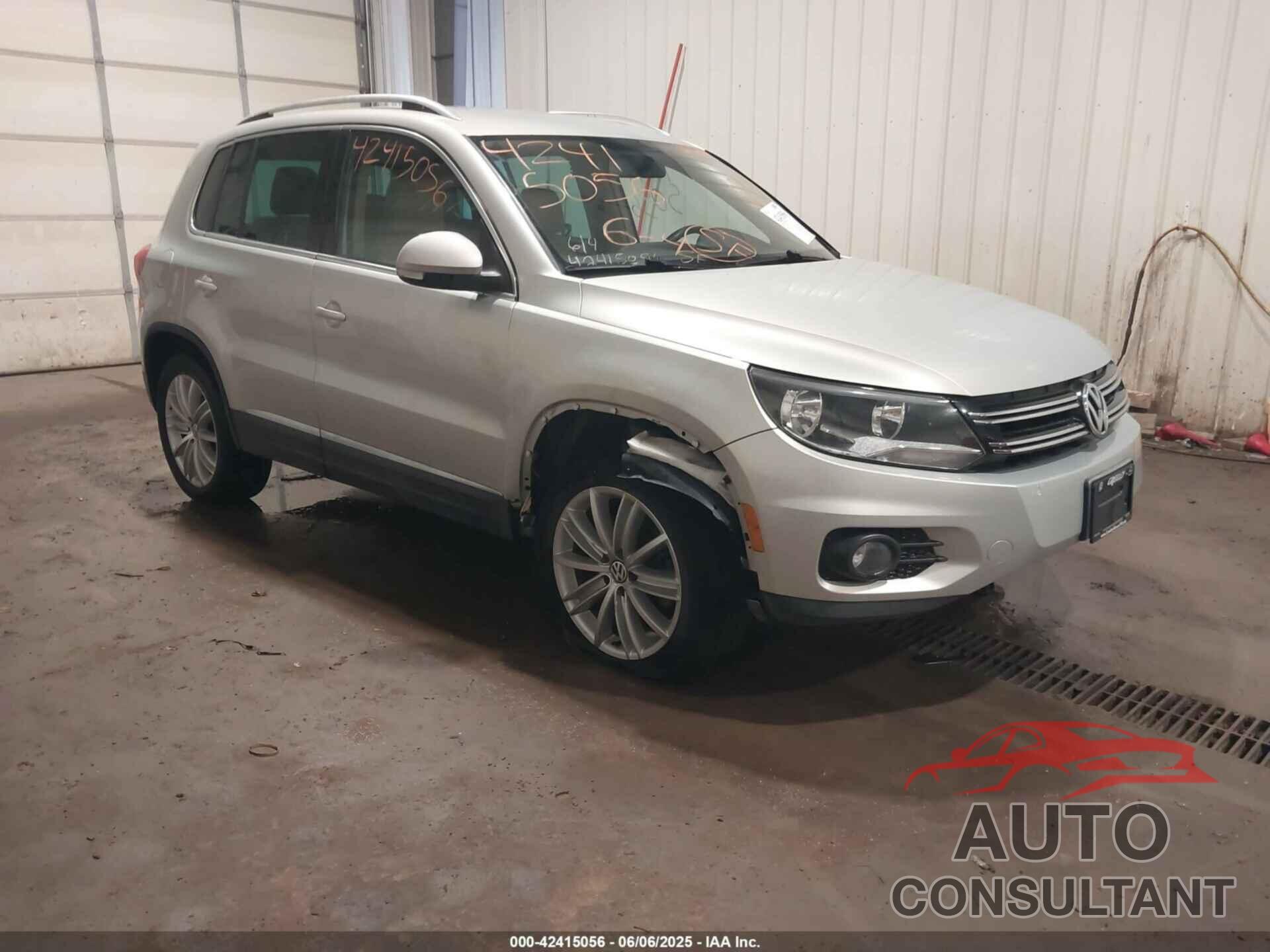 VOLKSWAGEN TIGUAN 2012 - WVGBV7AX8CW575846