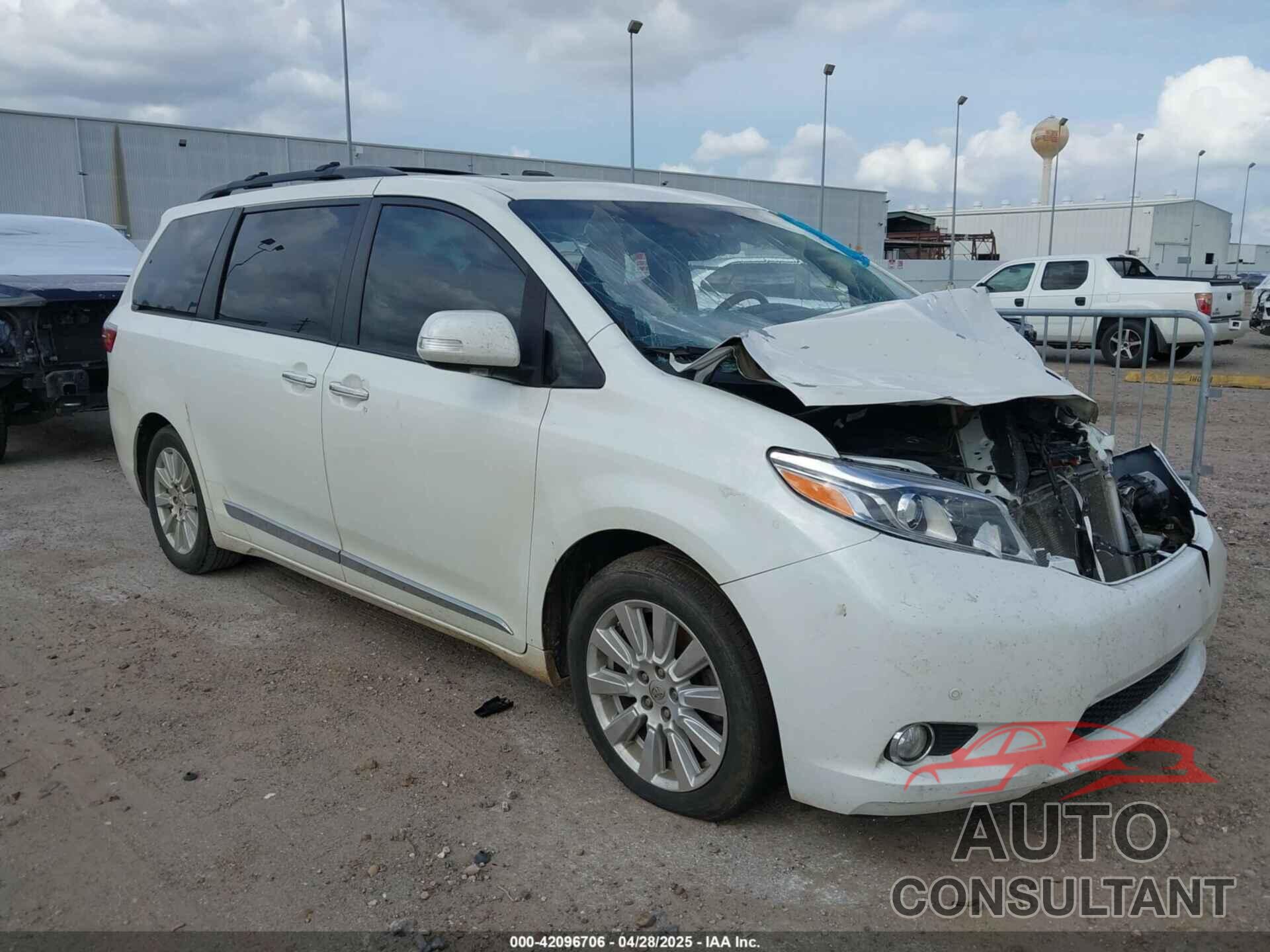 TOYOTA SIENNA 2017 - 5TDYZ3DC4HS776316