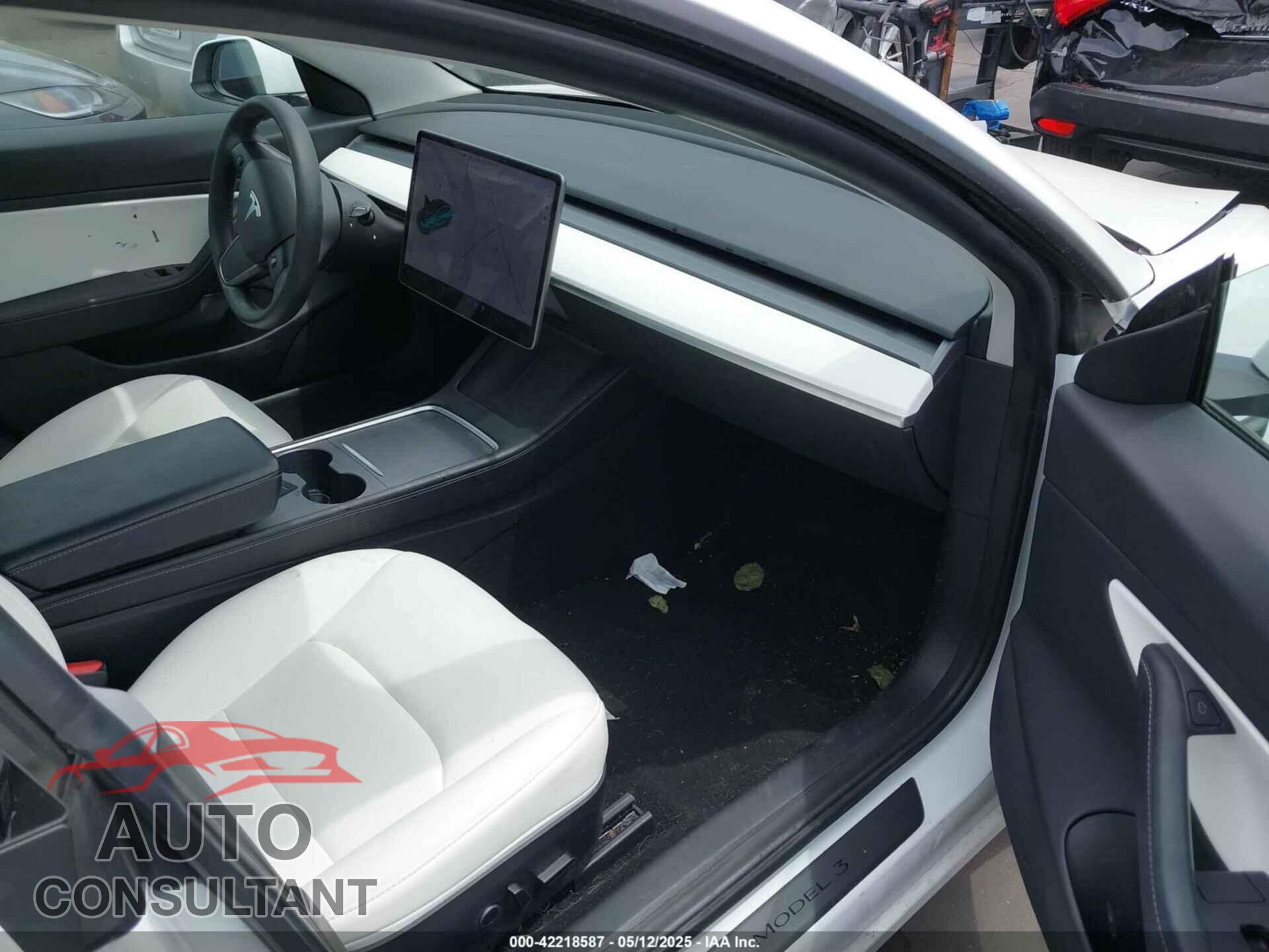 TESLA MODEL 3 2021 - 5YJ3E1EA4MF874784