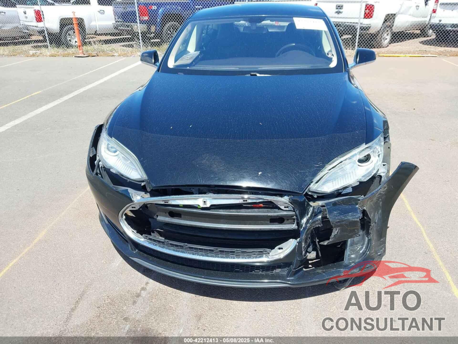 TESLA MODEL S 2013 - 5YJSA1CG0DFP17932