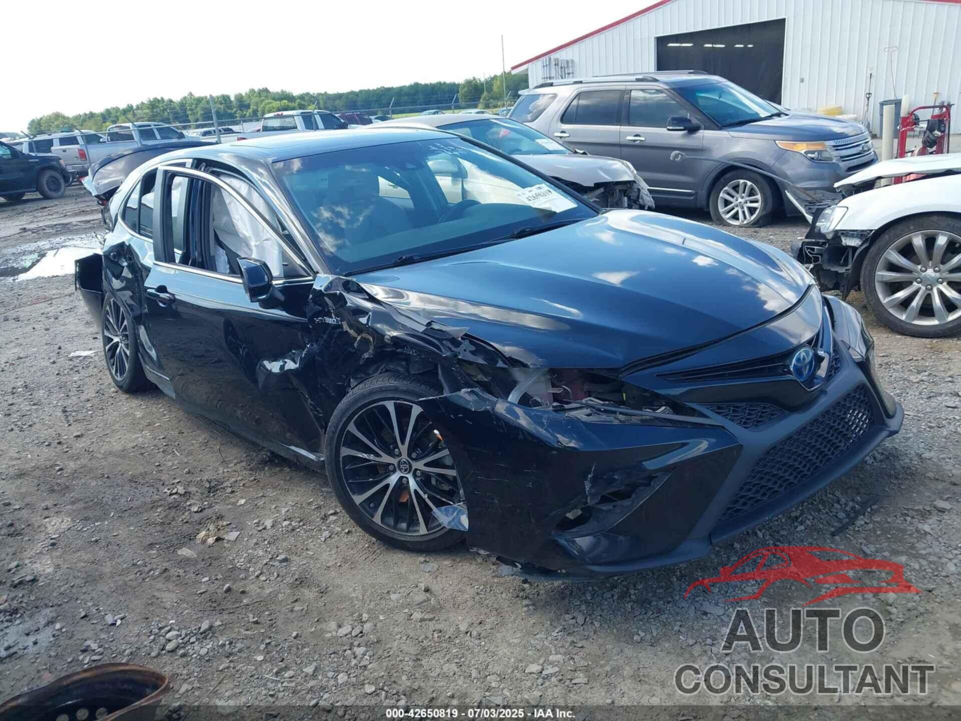 TOYOTA CAMRY 2018 - 4T1B21HK7JU006415