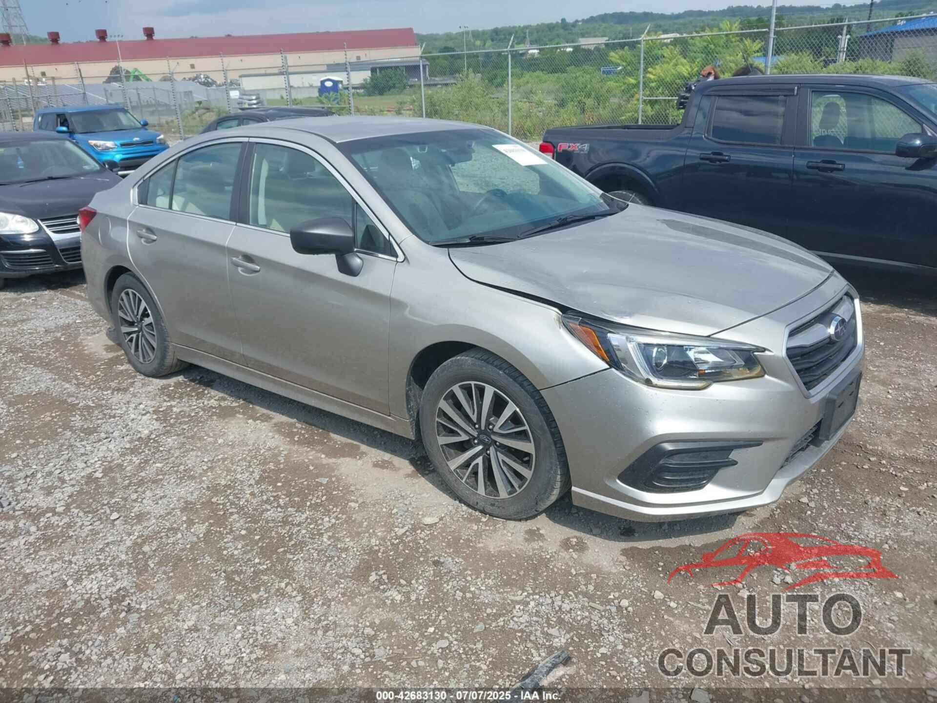 SUBARU LEGACY 2019 - 4S3BNAB60K3022891