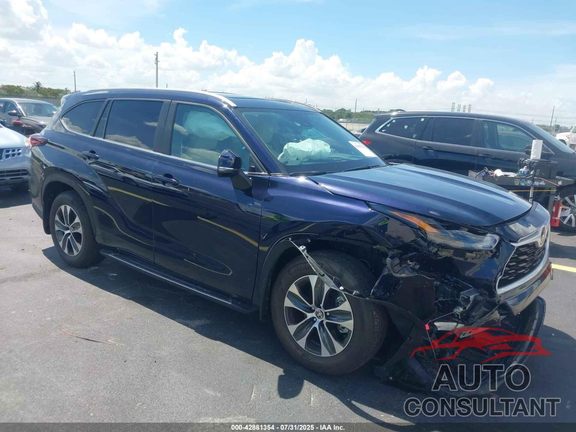 TOYOTA HIGHLANDER 2025 - 5TDKDRAHXSS555575