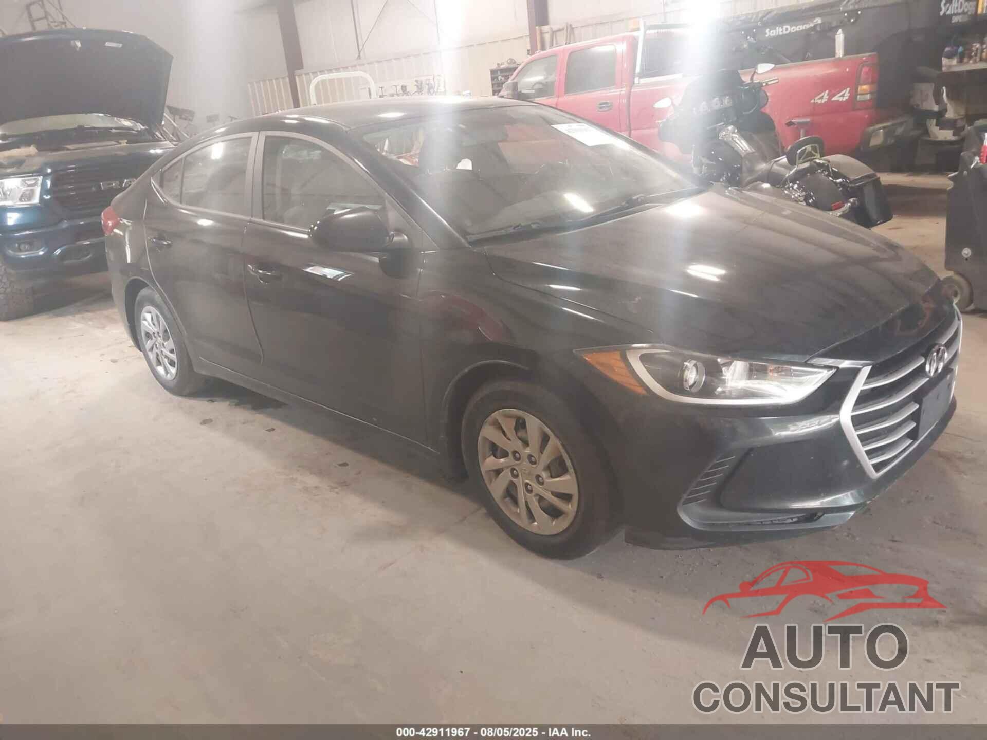 HYUNDAI ELANTRA 2017 - KMHD74LFXHU329888