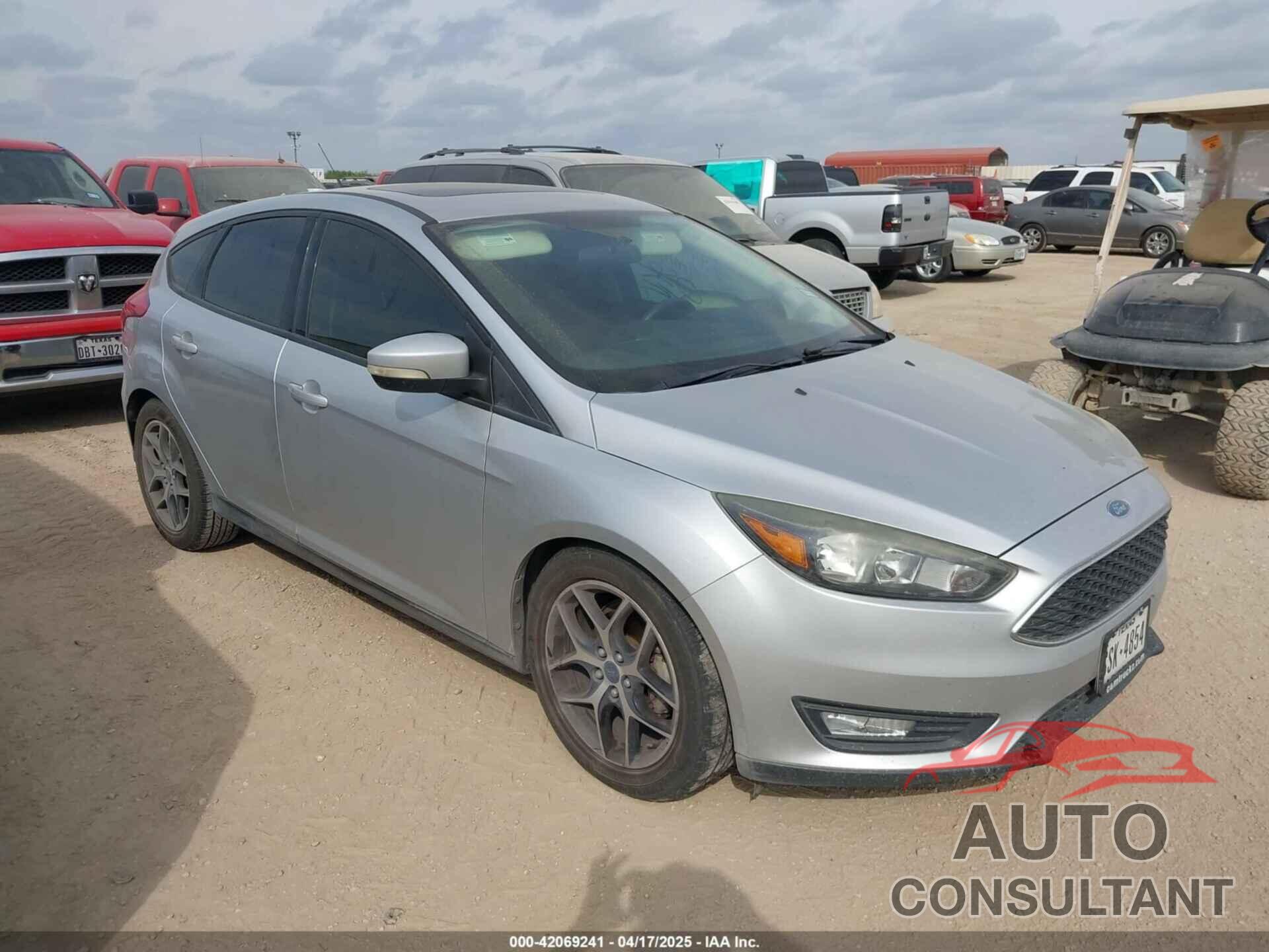 FORD FOCUS 2017 - 1FADP3M20HL244452