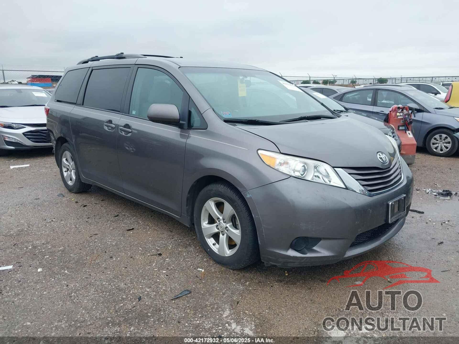 TOYOTA SIENNA 2015 - 5TDKK3DCXFS612396