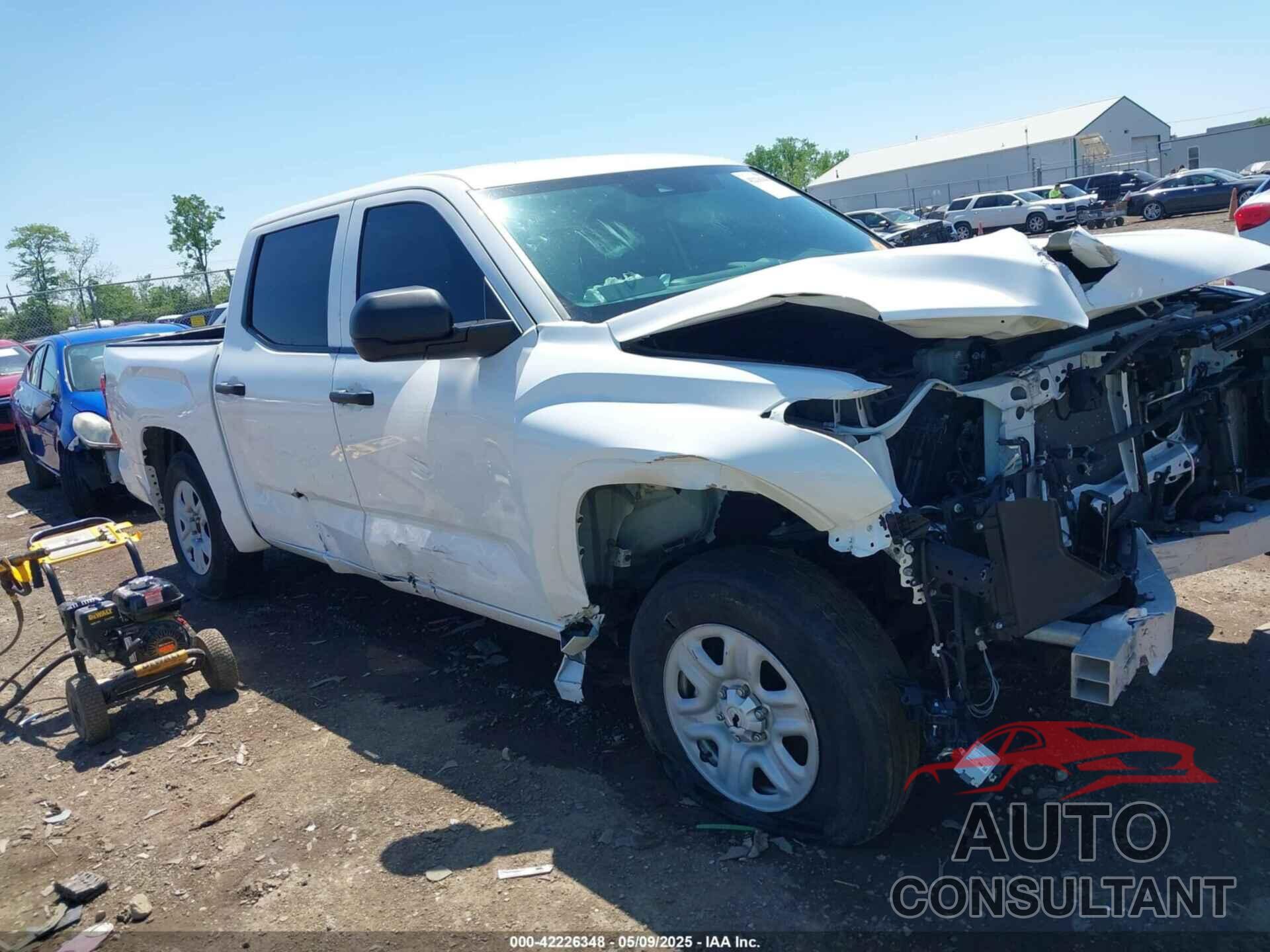 TOYOTA TUNDRA 2023 - 5TFKB5DB0PX065072