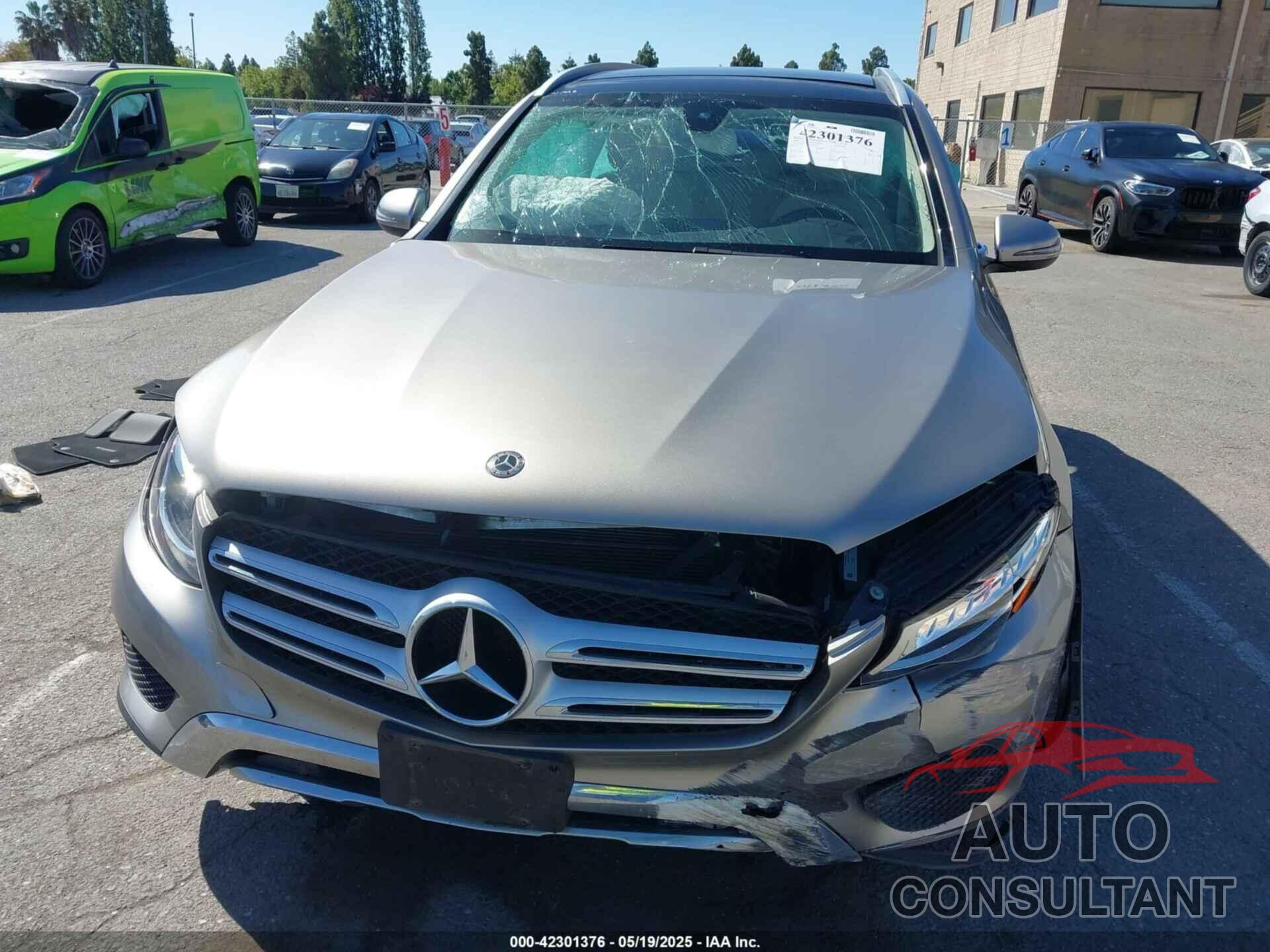 MERCEDES-BENZ GLC 300 2019 - WDC0G4KB9KF606523
