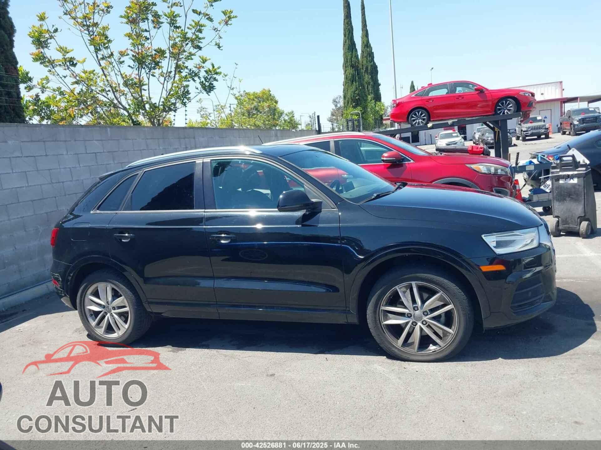 AUDI Q3 2017 - WA1BCCFS2HR006765