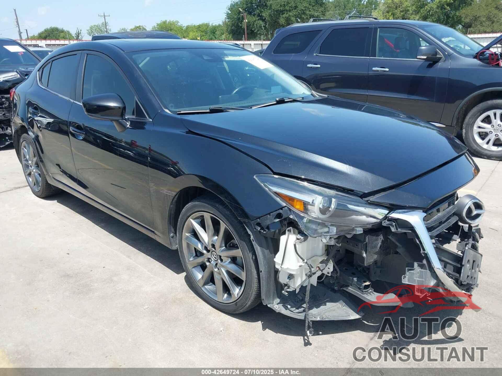 MAZDA MAZDA3 2018 - 3MZBN1W36JM246340