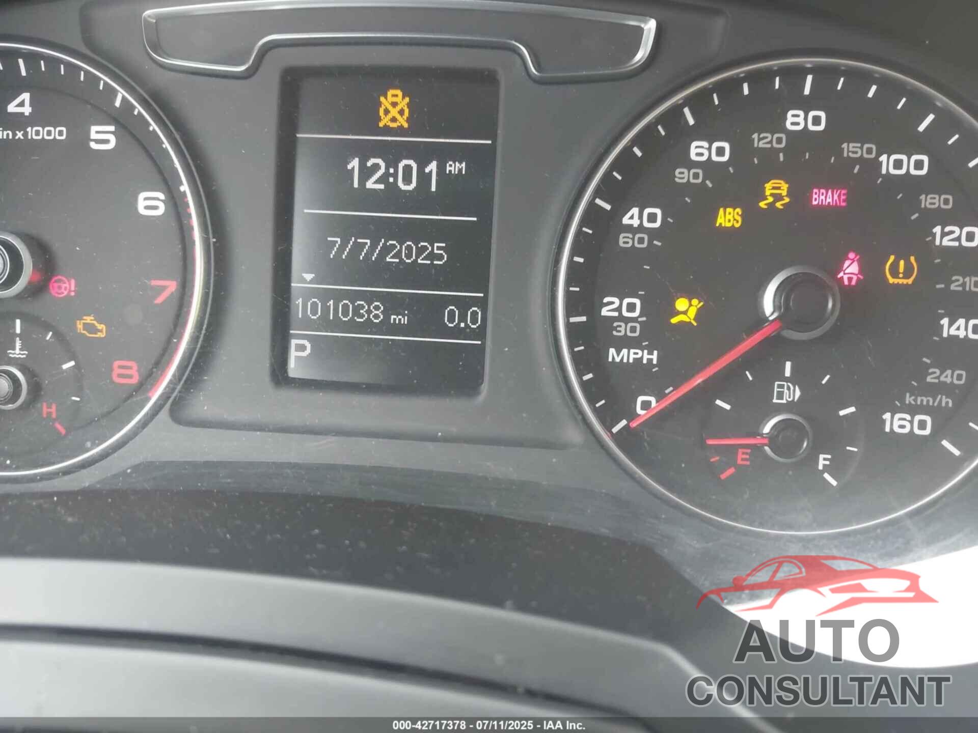 AUDI Q3 2018 - WA1BCCFS9JR025027