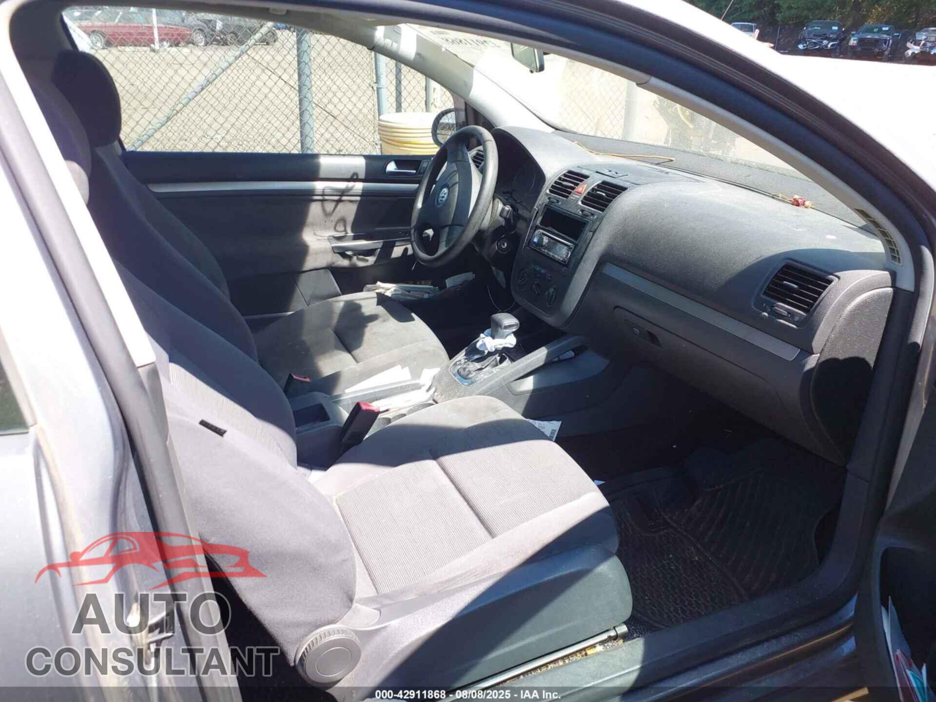 VOLKSWAGEN RABBIT 2009 - WVWBB71K19W030100