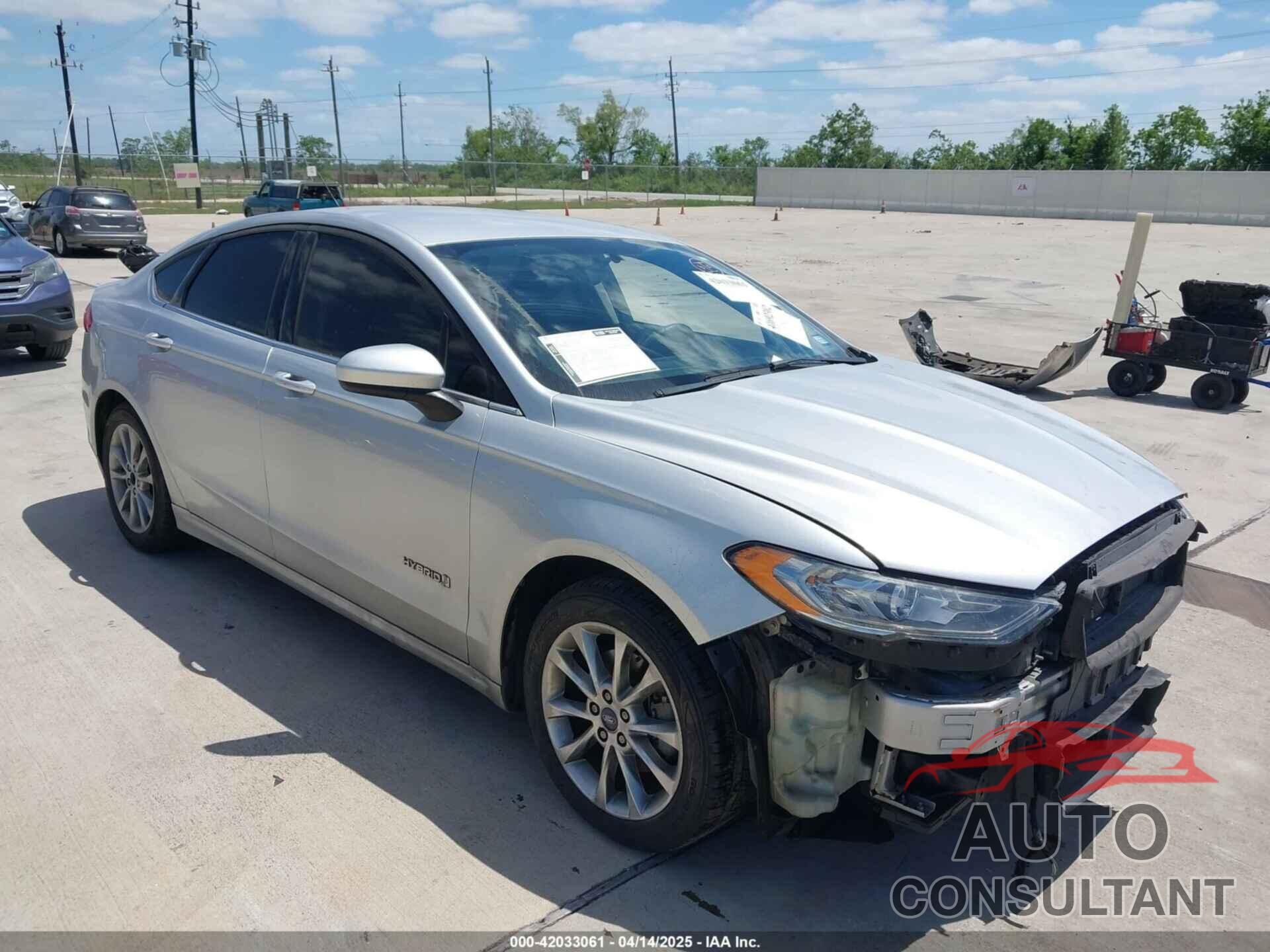 FORD FUSION HYBRID 2017 - 3FA6P0LU1HR325732