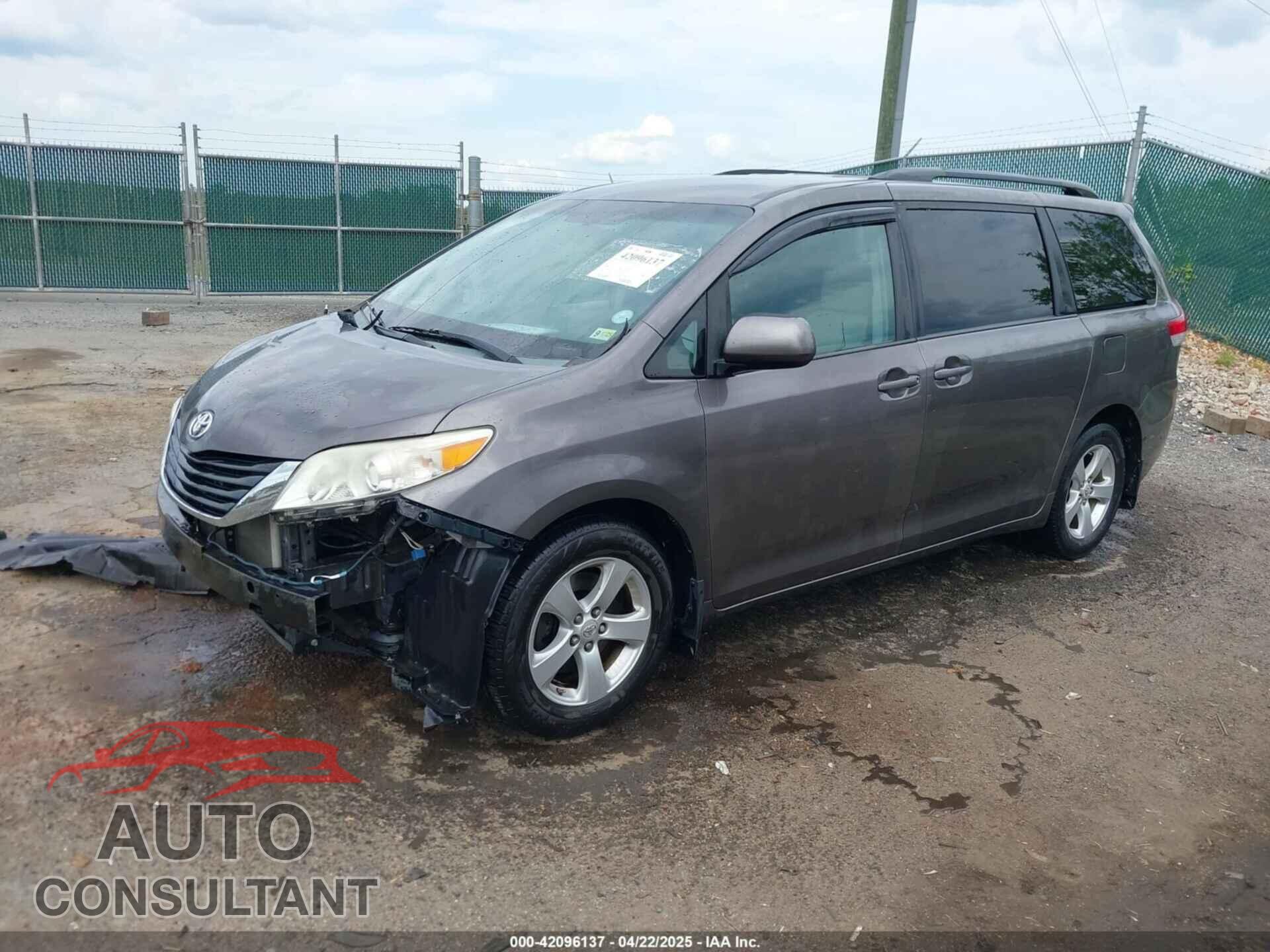TOYOTA SIENNA 2012 - 5TDKA3DC9CS013553