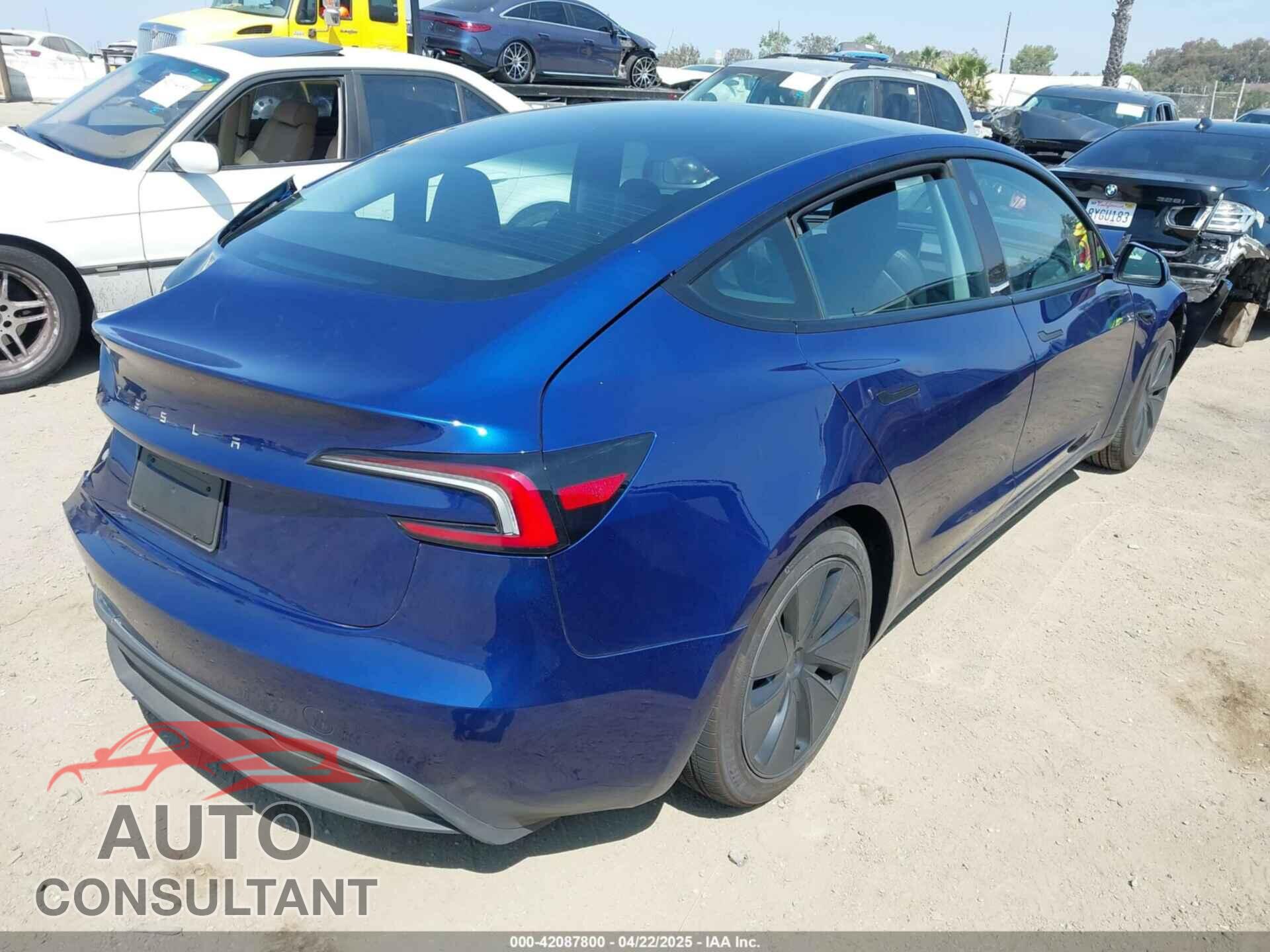 TESLA MODEL 3 2024 - 5YJ3E1EA4RF870435