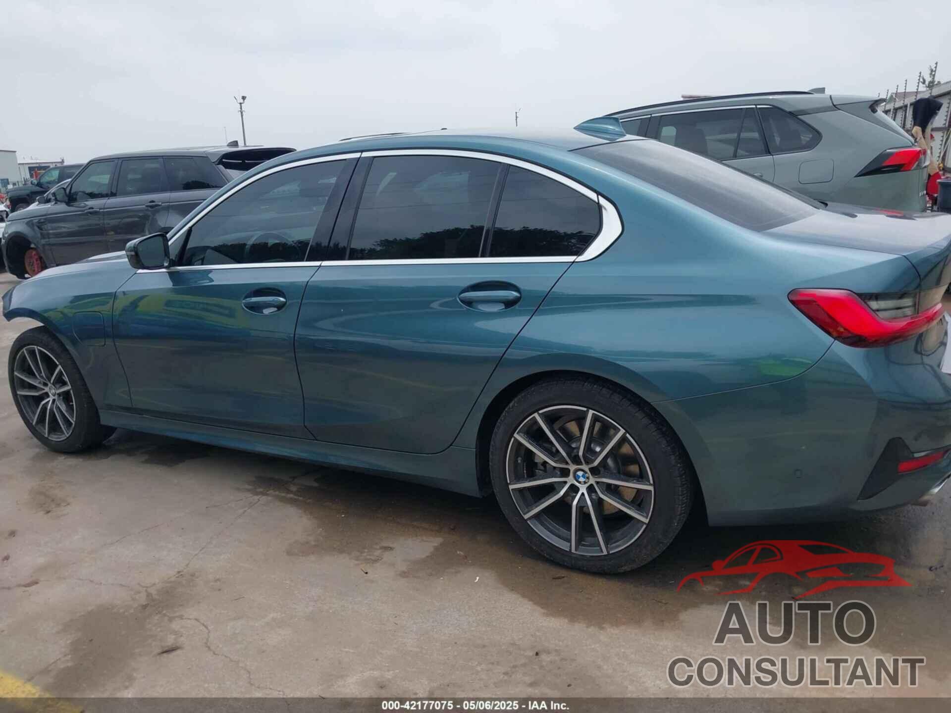 BMW 3 SERIES 2021 - WBA5P7C02MFK71048