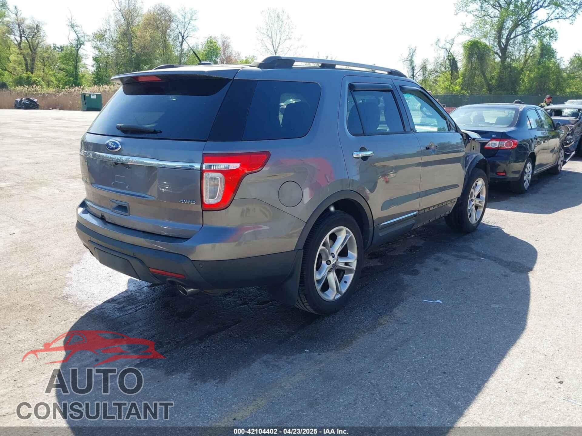 FORD EXPLORER 2011 - 1FMHK8F81BGA57581