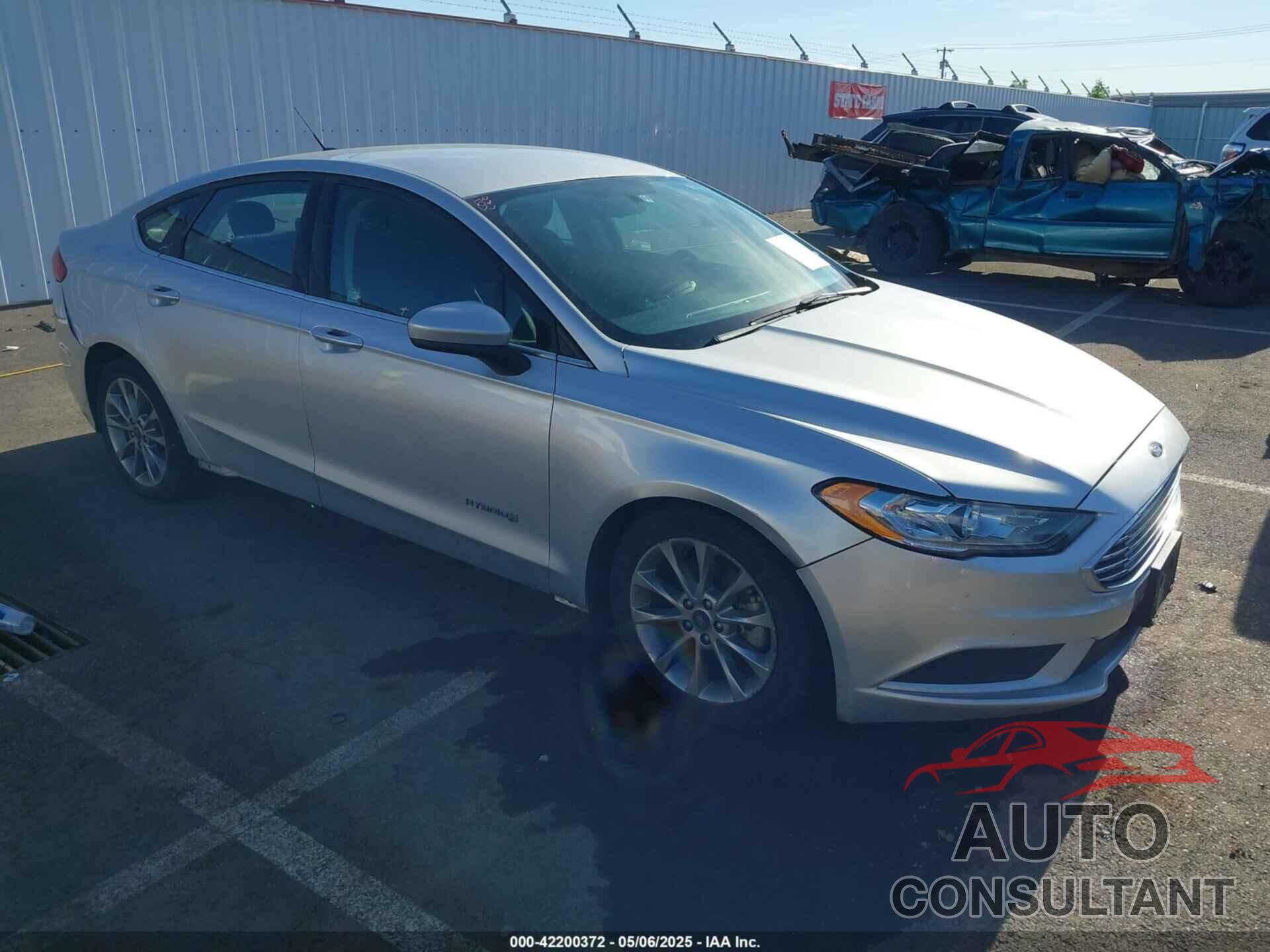FORD FUSION 2017 - 3FA6P0LU5HR217159
