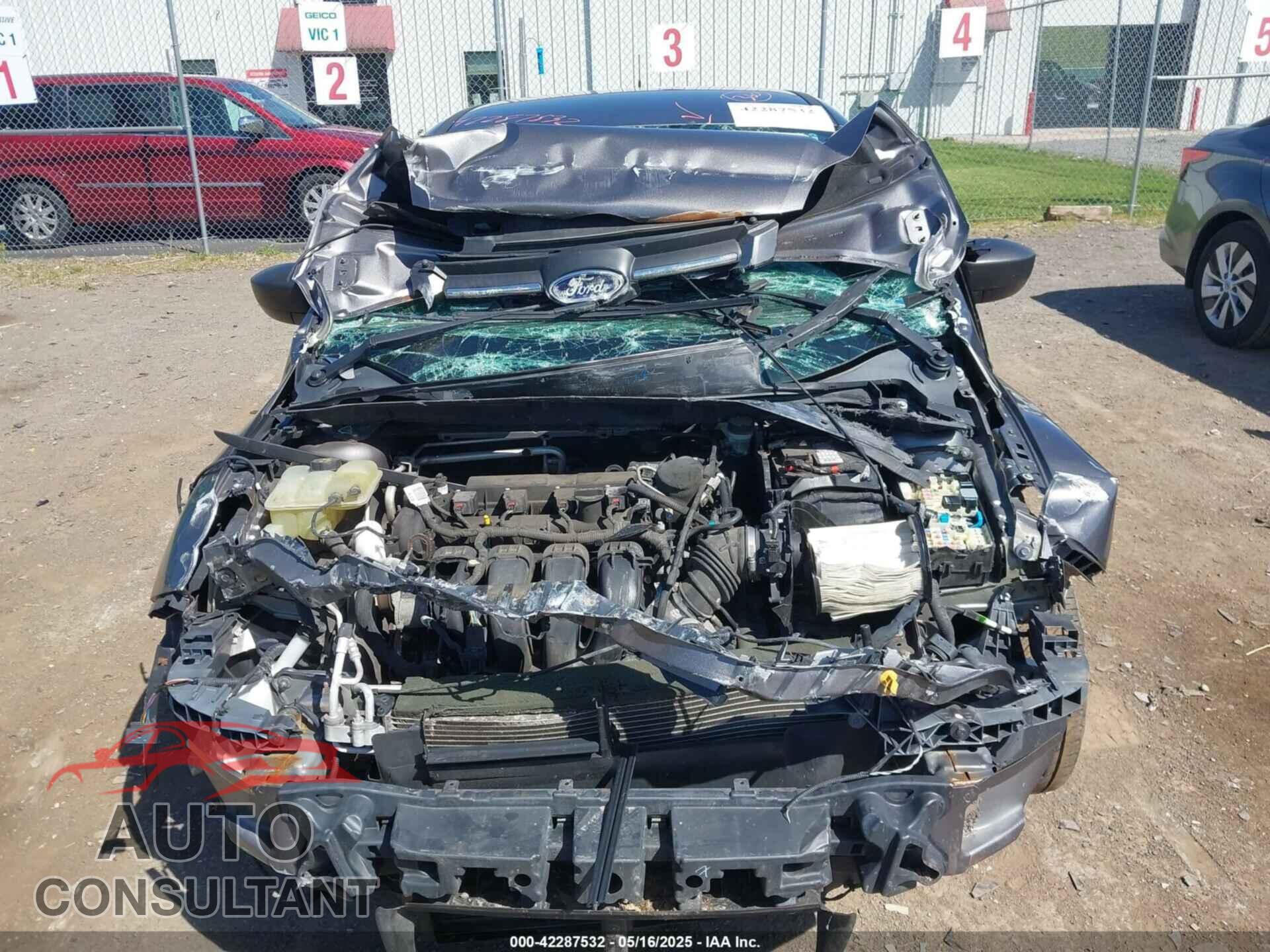 FORD FOCUS 2014 - 1FADP3E28EL249313