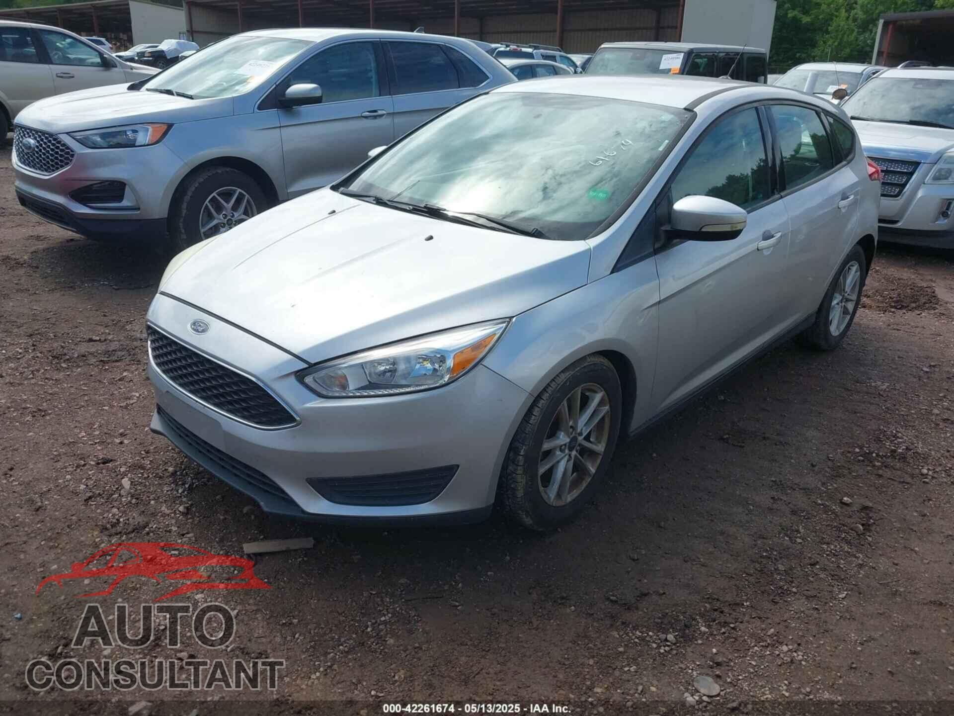 FORD FOCUS 2017 - 1FADP3K22HL247579