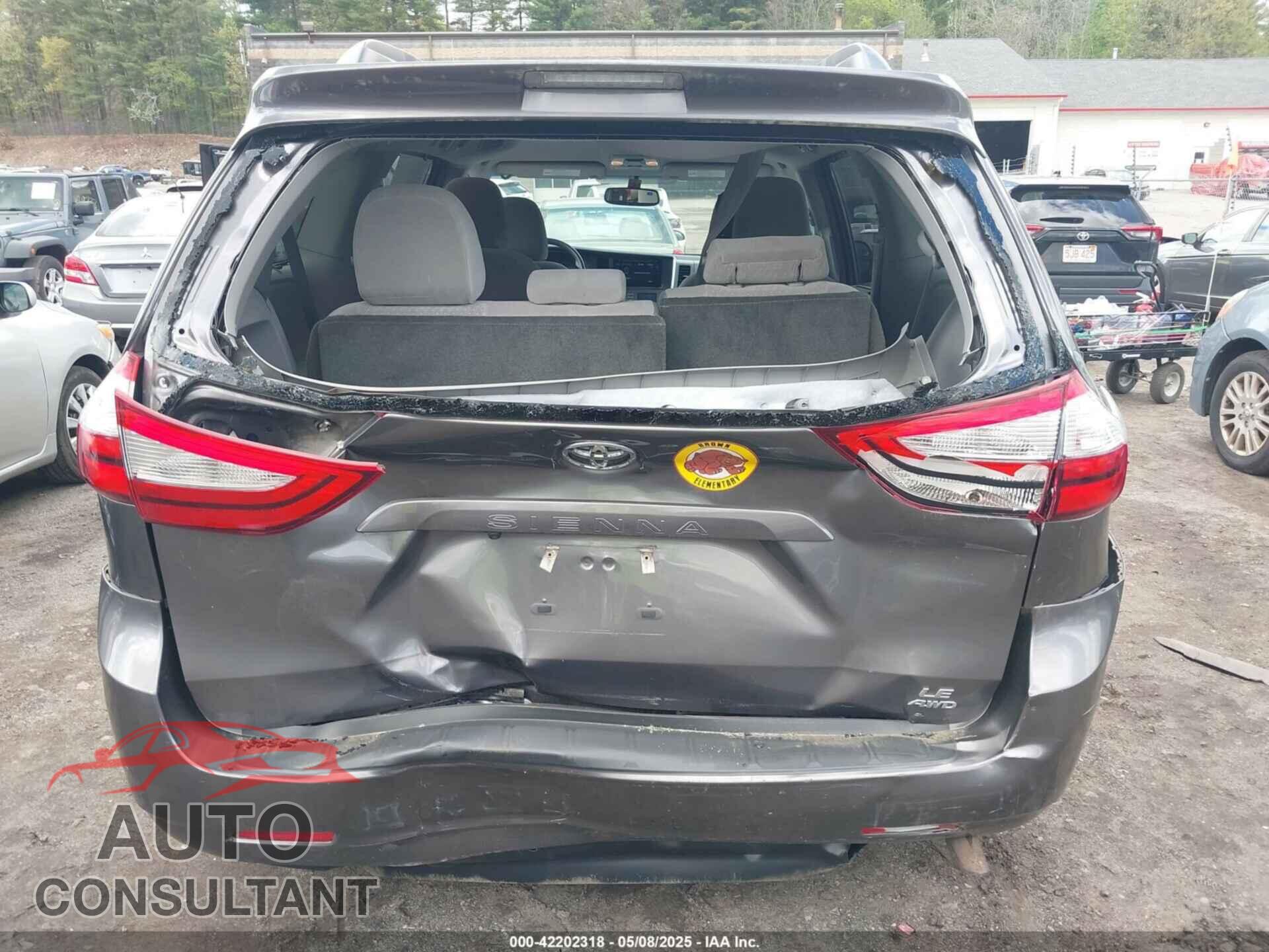 TOYOTA SIENNA 2017 - 5TDJZ3DC5HS182934