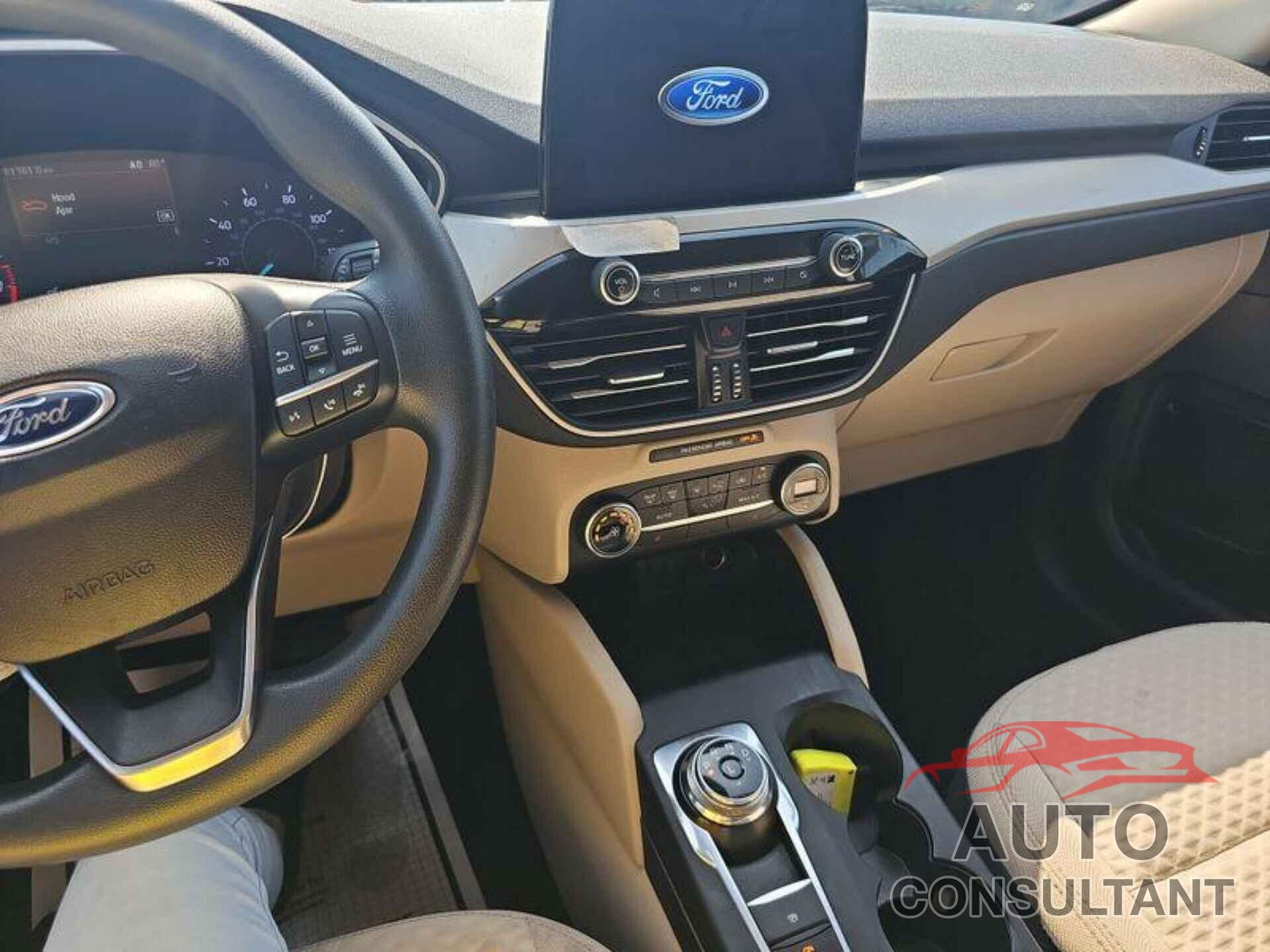 FORD ESCAPE 2020 - 1FMCU0G61LUA47526