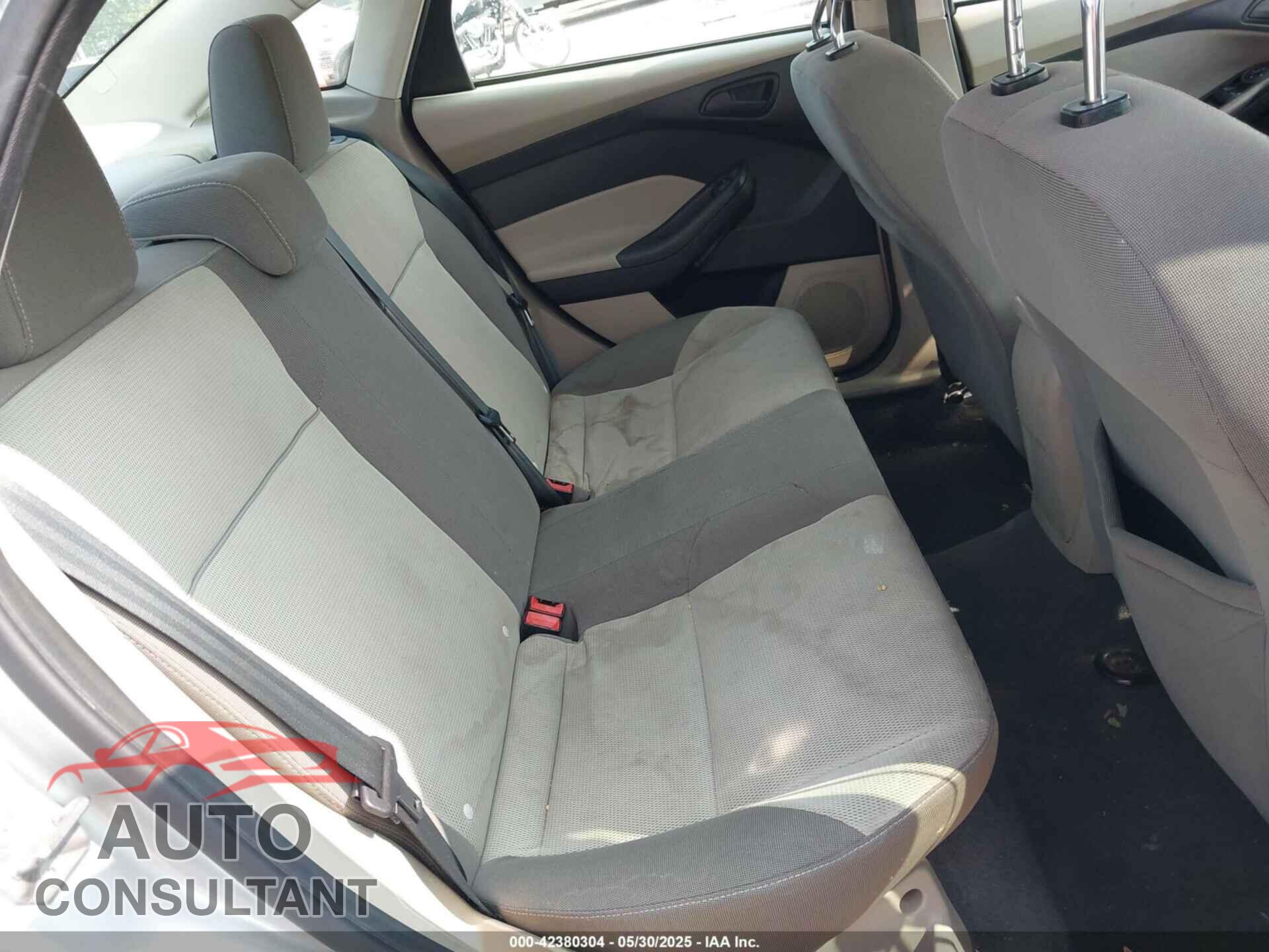 FORD FOCUS 2012 - 1FAHP3F22CL115653