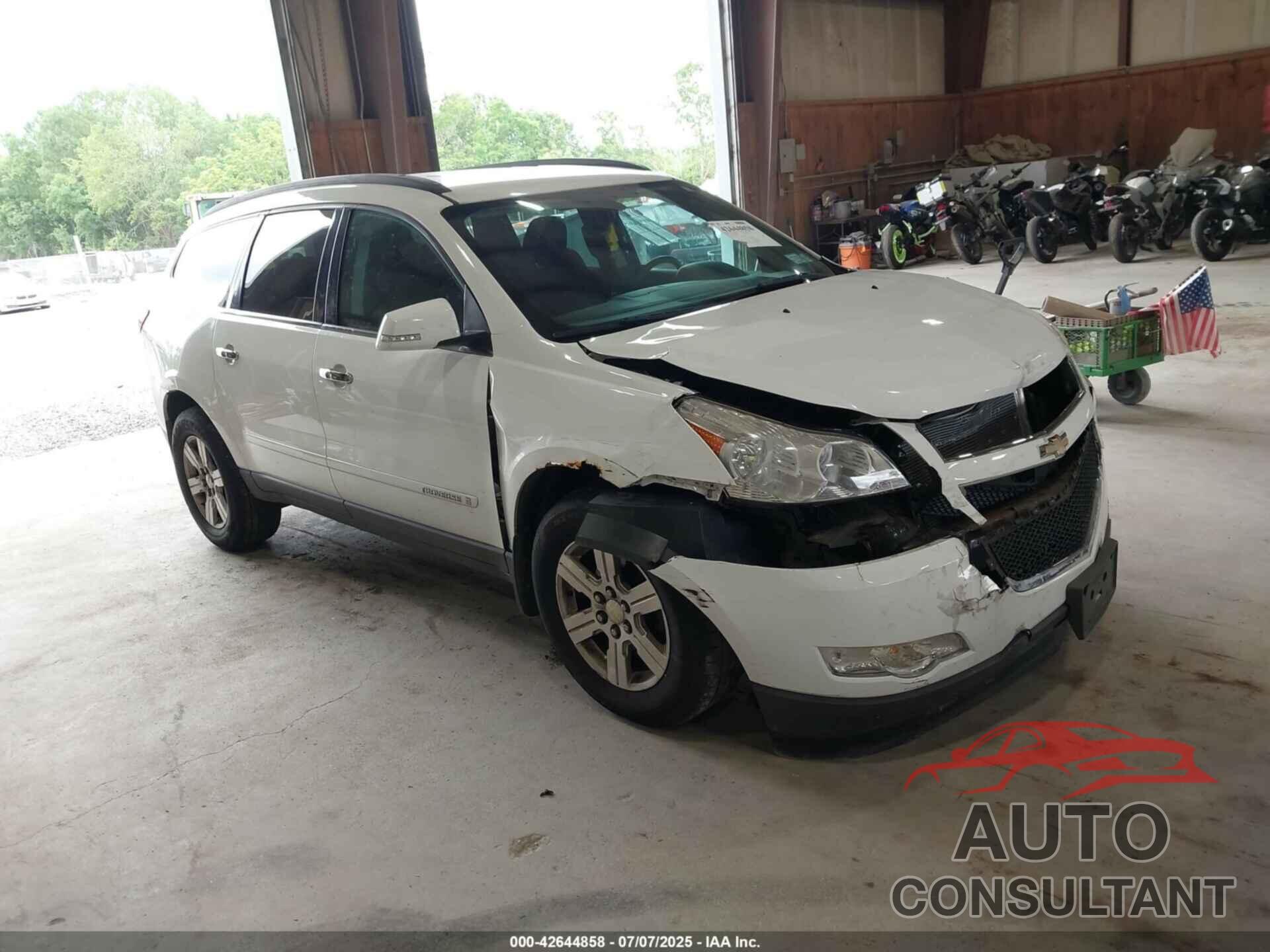 CHEVROLET TRAVERSE 2009 - 1GNEV23D59S181316