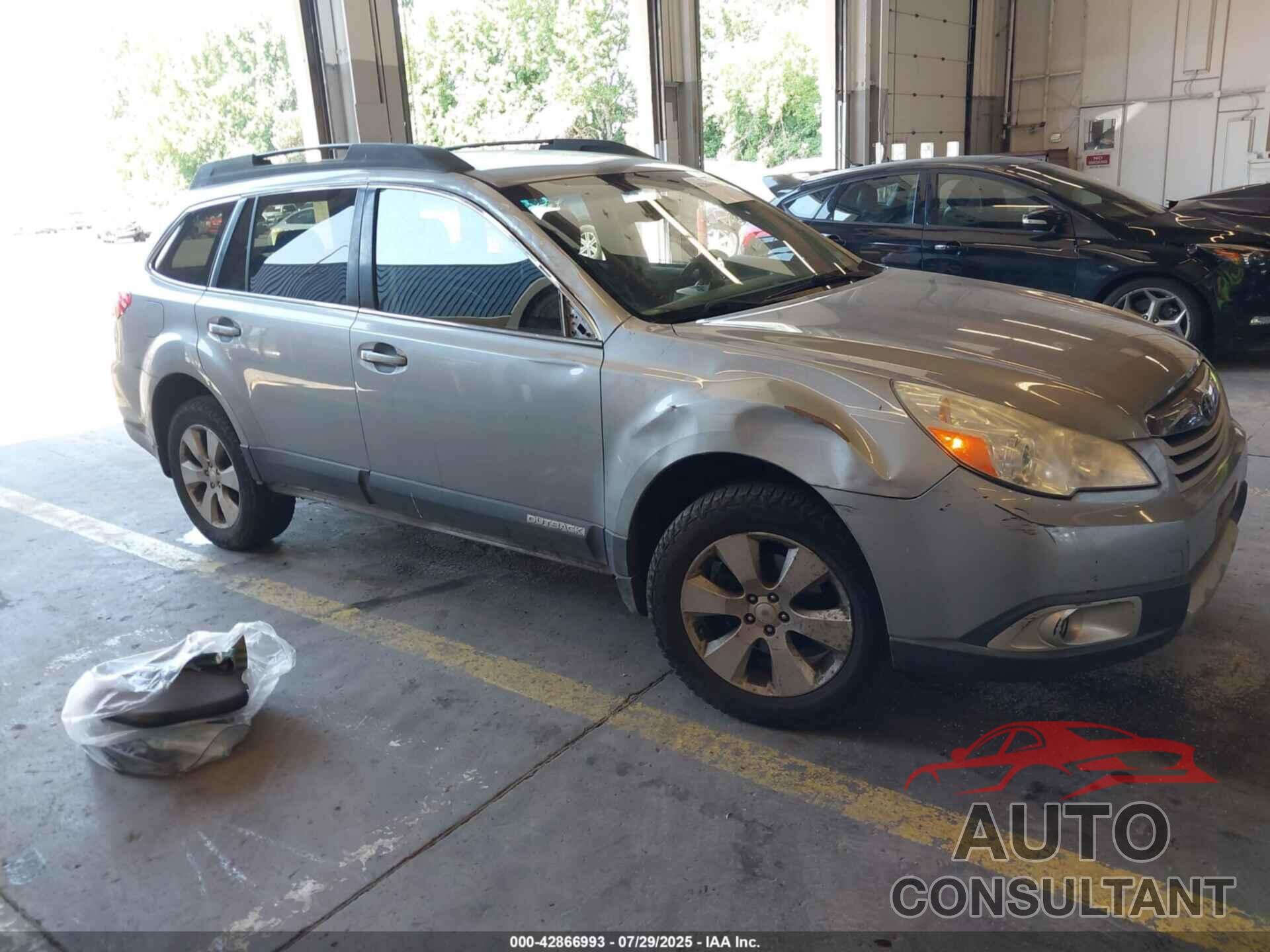 SUBARU OUTBACK 2011 - 4S4BRBJC4B3328876