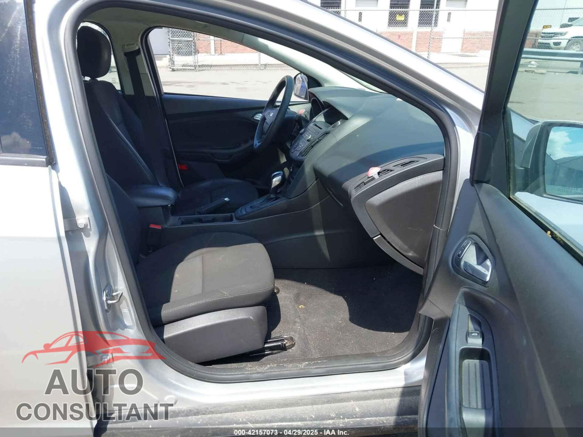 FORD FOCUS 2016 - 1FADP3F24GL244241