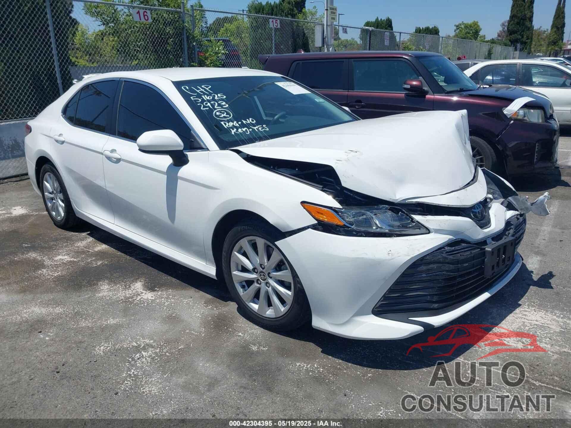TOYOTA CAMRY 2020 - 4T1C11AK2LU362923
