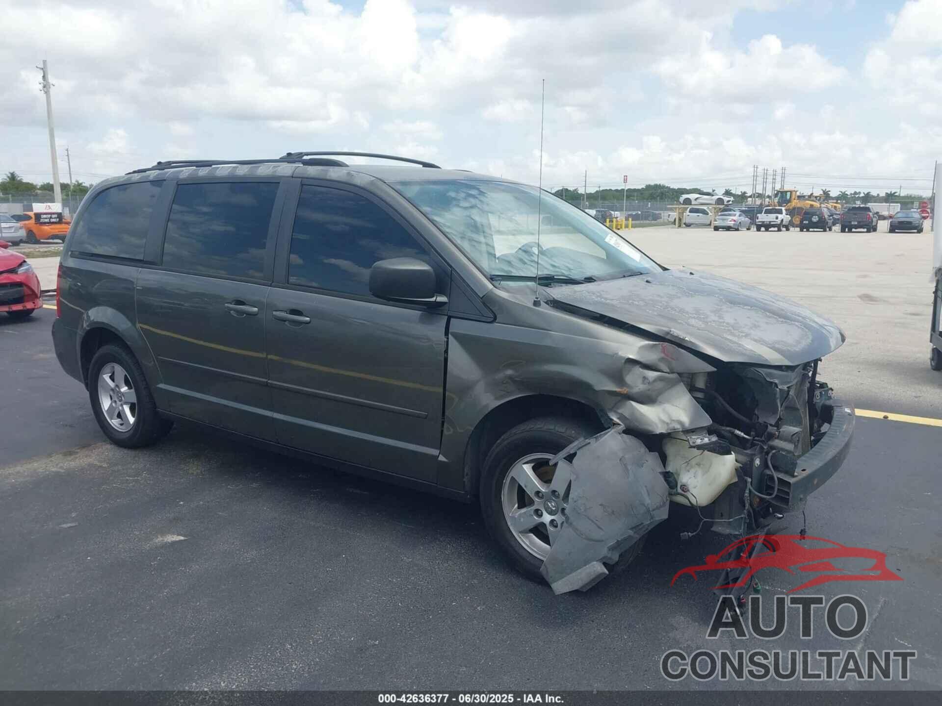 DODGE GRAND CARAVAN 2010 - 2D4RN4DE9AR283093