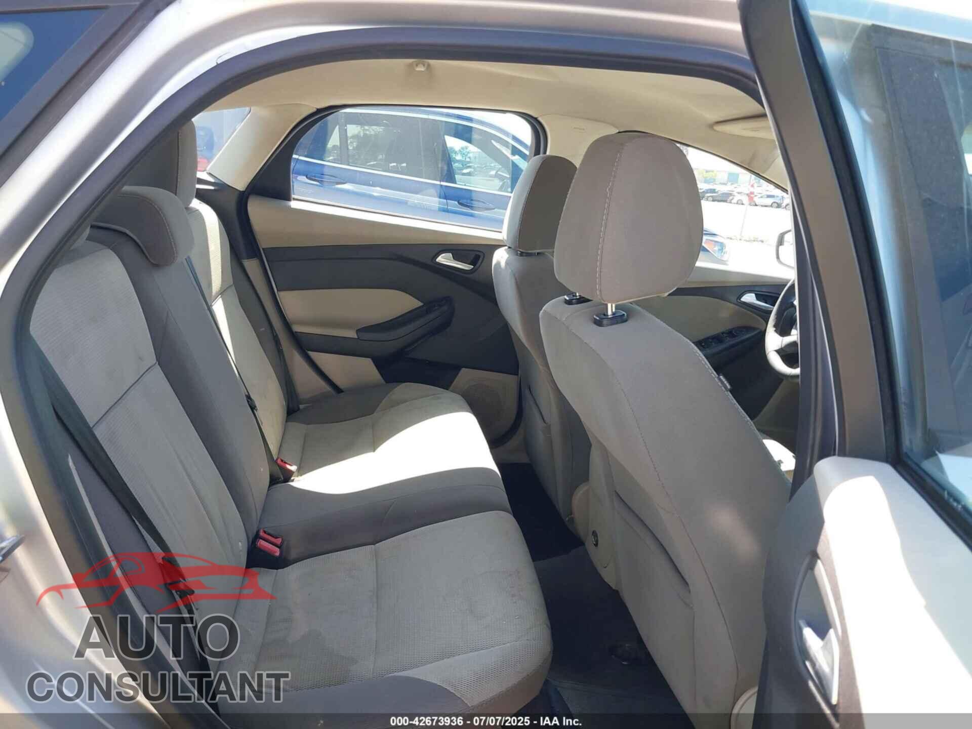 FORD FOCUS 2013 - 1FADP3K20DL104379