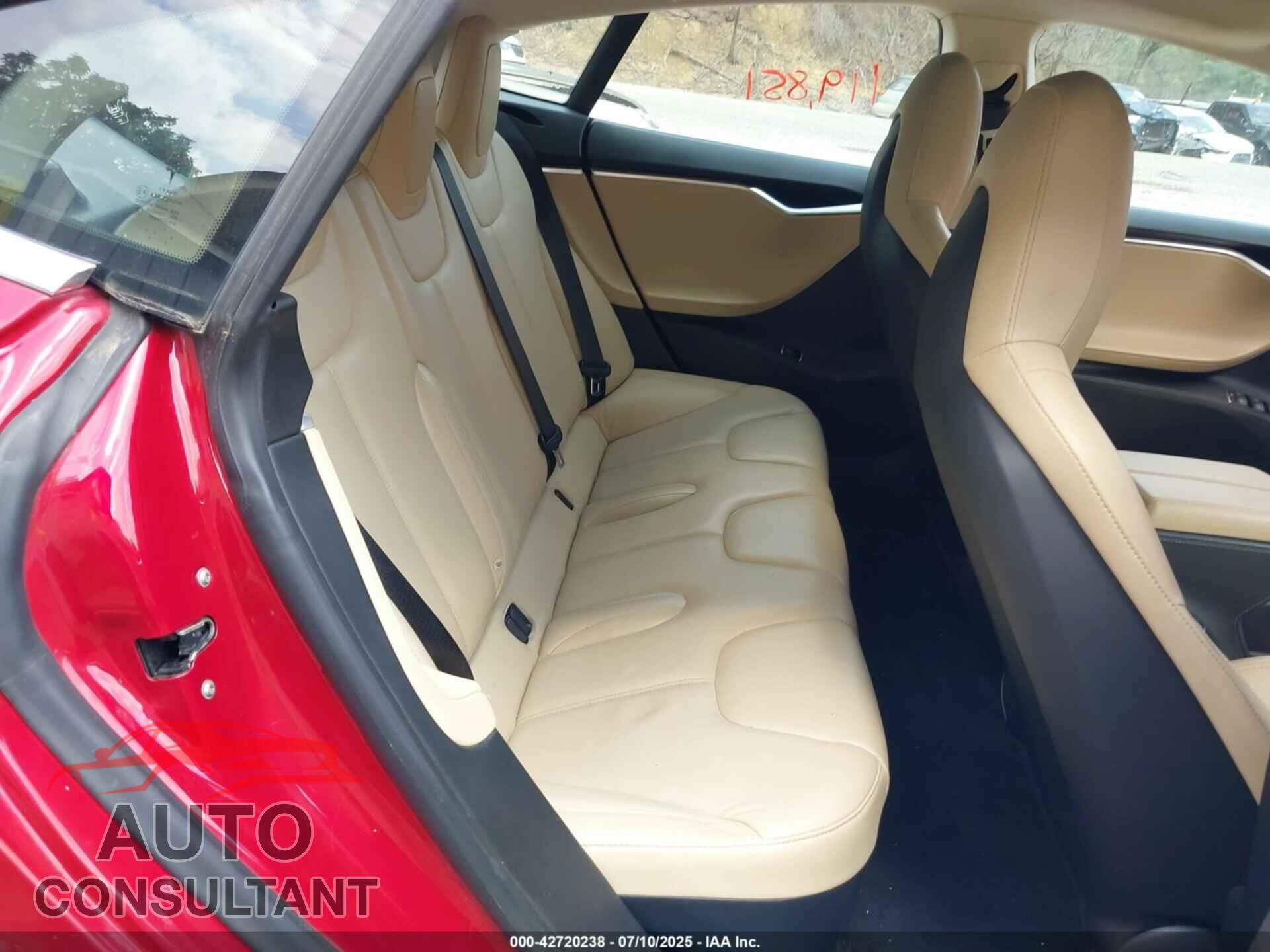 TESLA MODEL S 2015 - 5YJSA1H21FFP78013