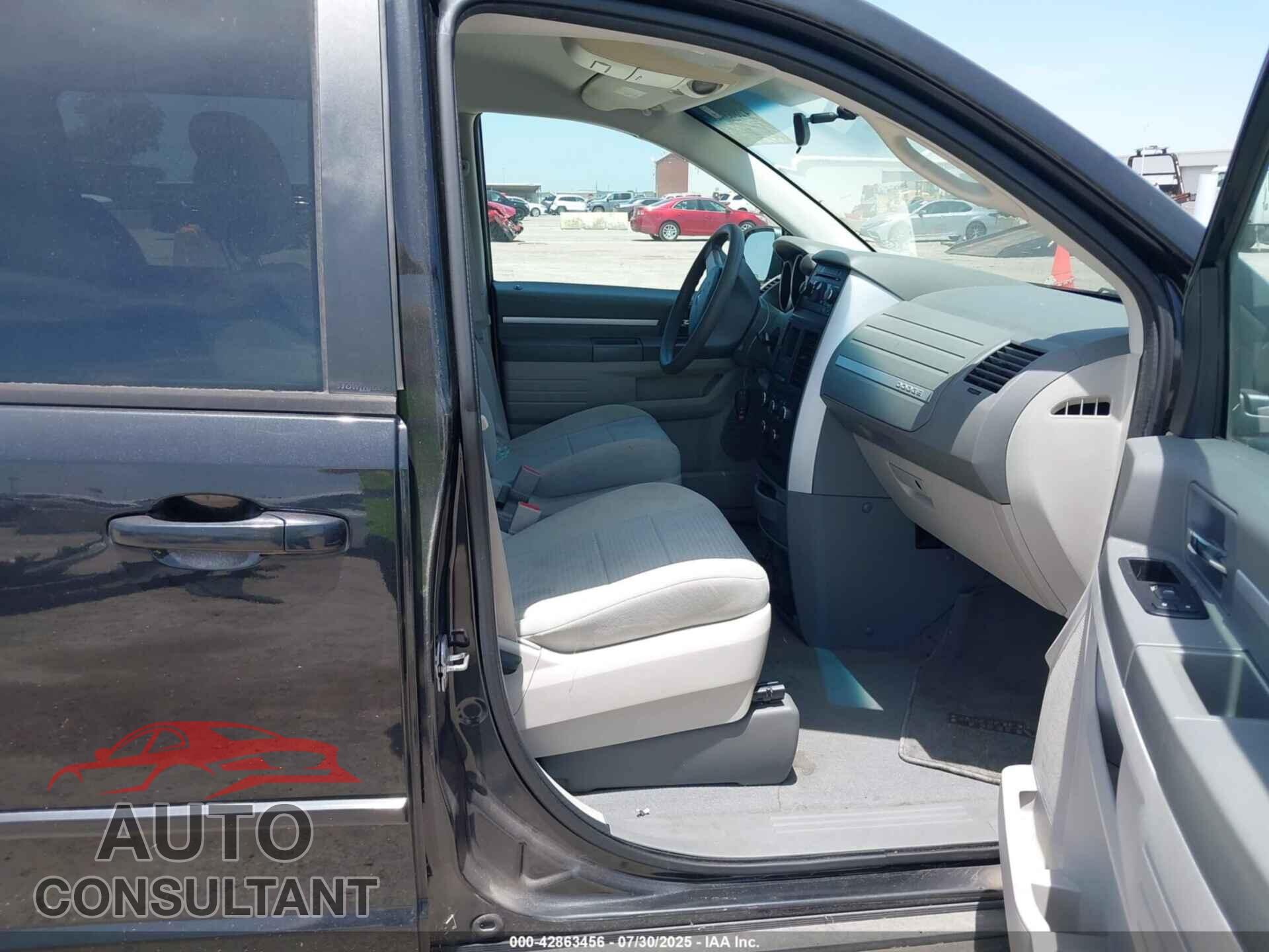 DODGE GRAND CARAVAN 2010 - 2D4RN4DEXAR380142