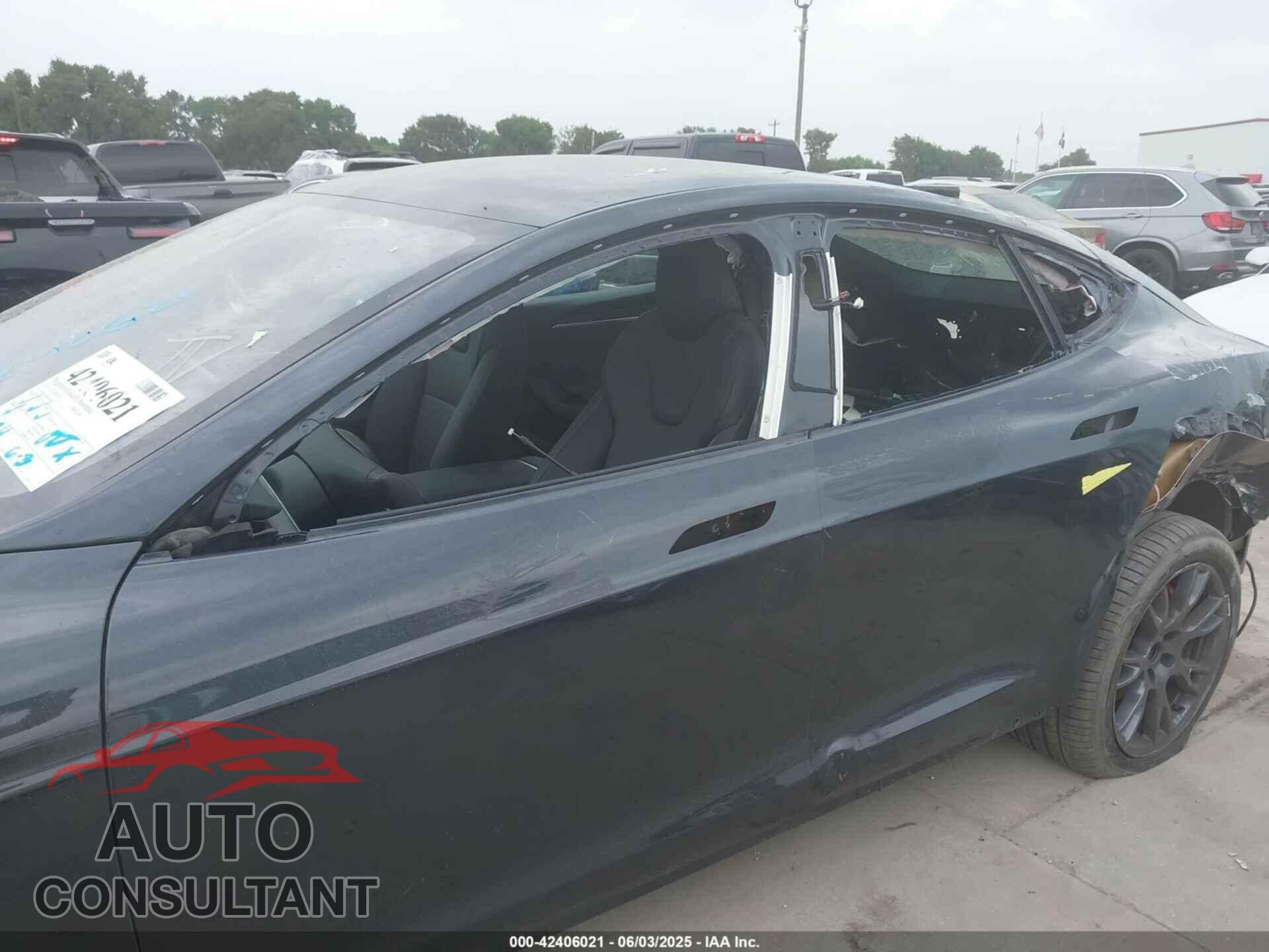 TESLA MODEL S 2024 - 5YJSA1E64RF535646