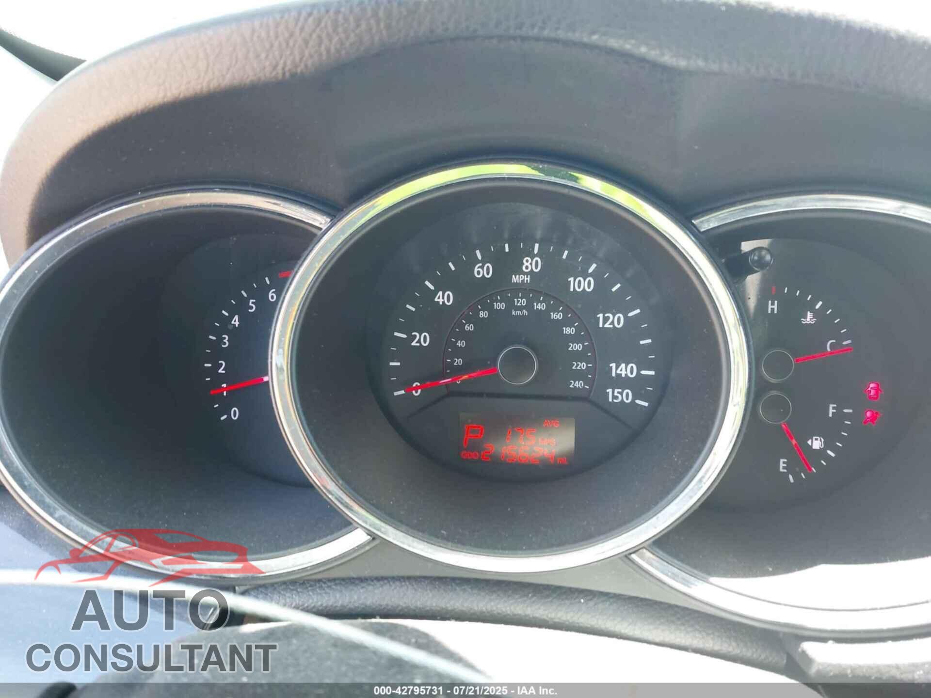 KIA SORENTO 2012 - 5XYKT3A64CG242518