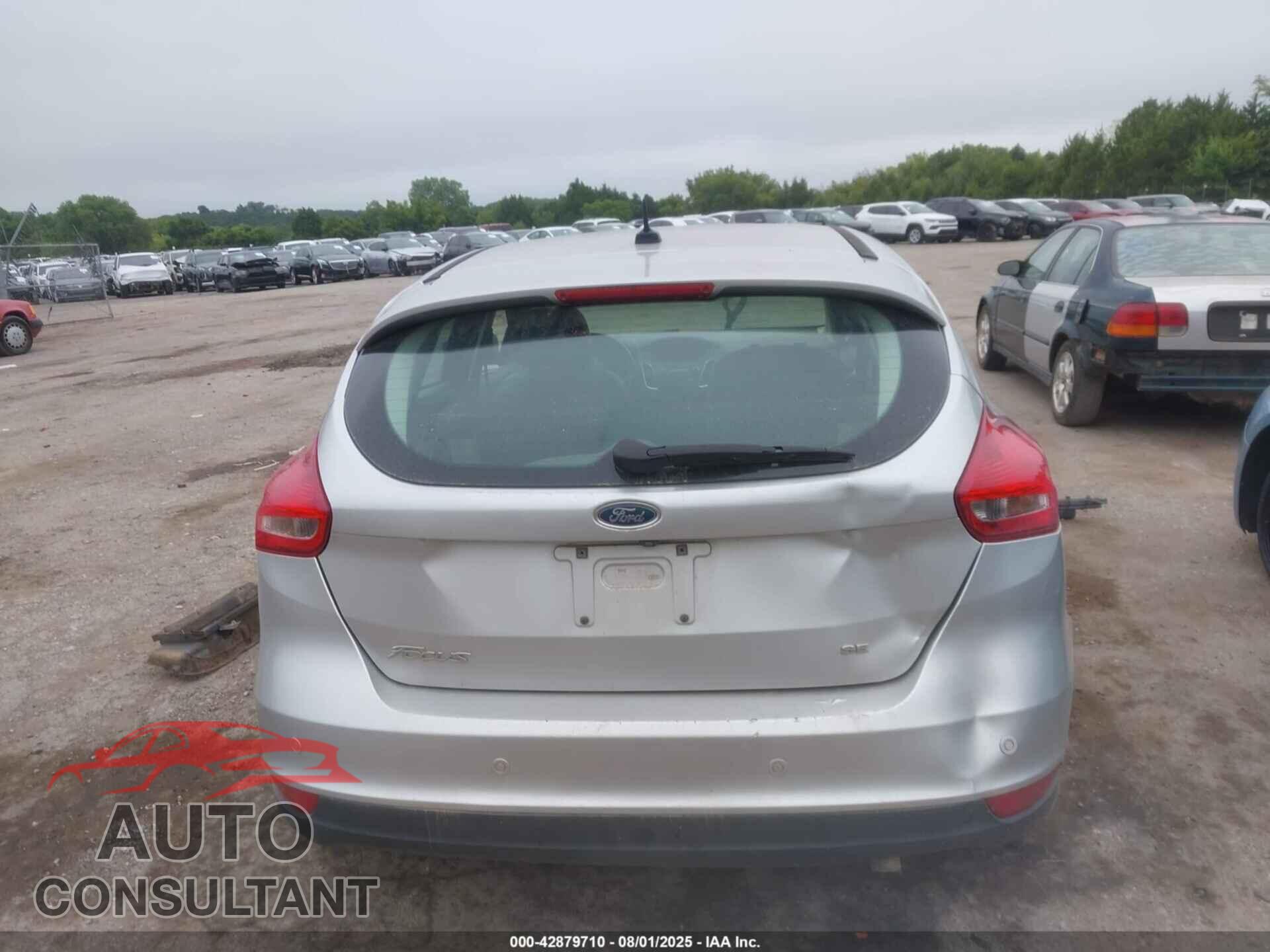 FORD FOCUS 2016 - 1FADP3K26GL321570