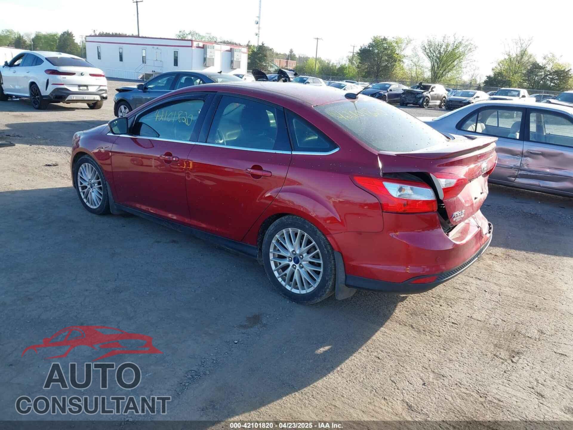 FORD FOCUS 2014 - 1FADP3J21EL104555