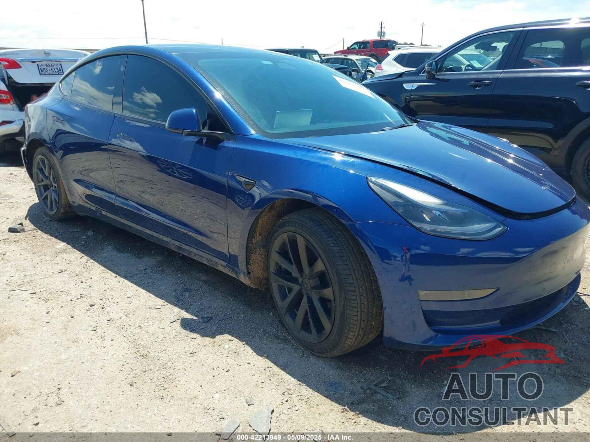 TESLA MODEL 3 2022 - 5YJ3E1EB1NF119215