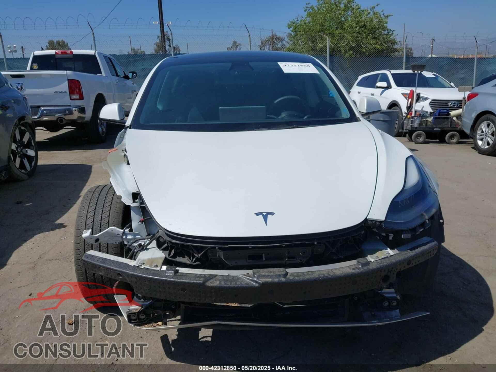 TESLA MODEL 3 2022 - 5YJ3E1EA6NF144568